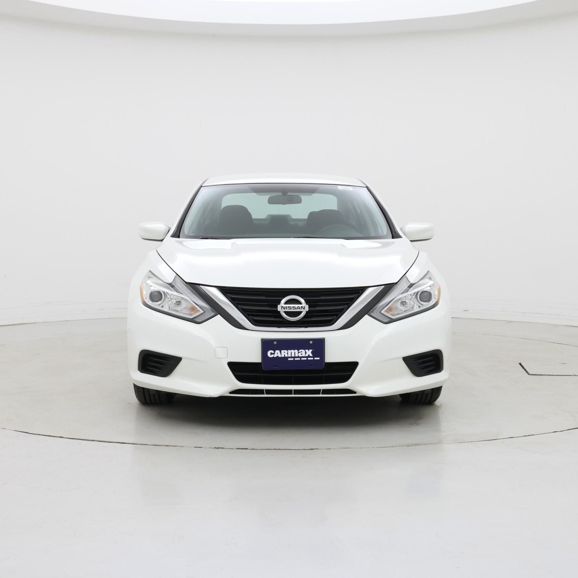 Thumbnail: 2016 Nissan Altima - 5