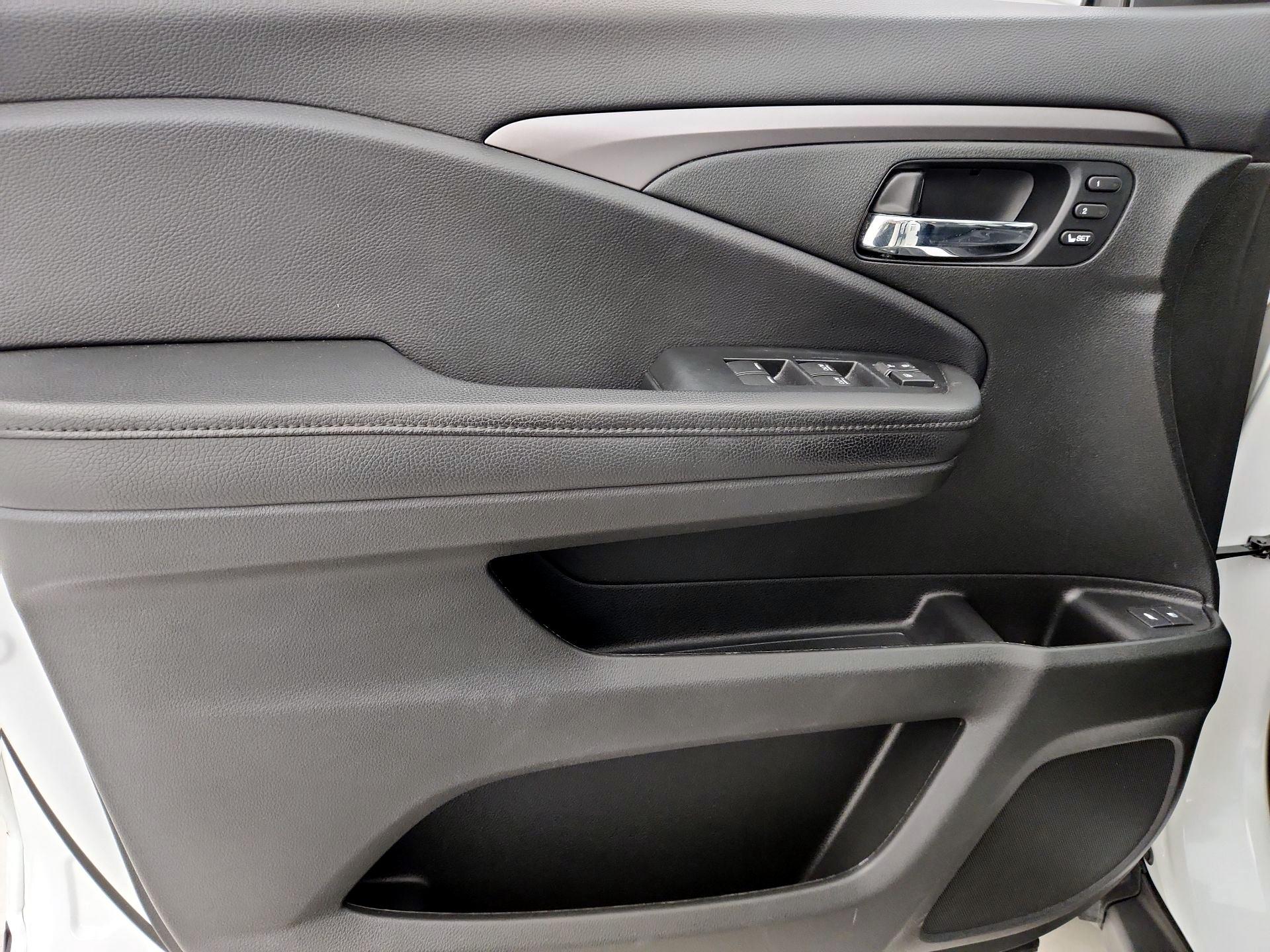 Thumbnail: 2021 Honda Pilot - 12