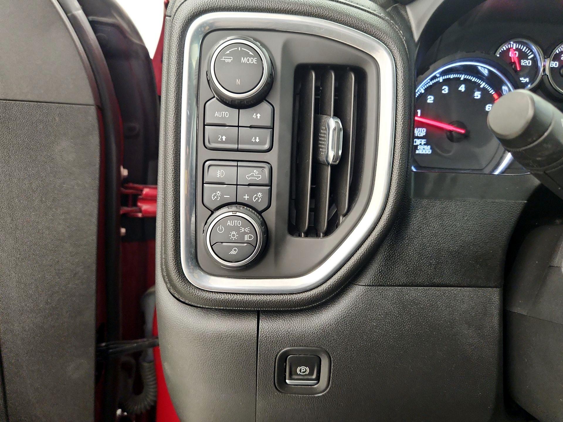 Thumbnail: 2021 Chevrolet Silverado 1500 - 13
