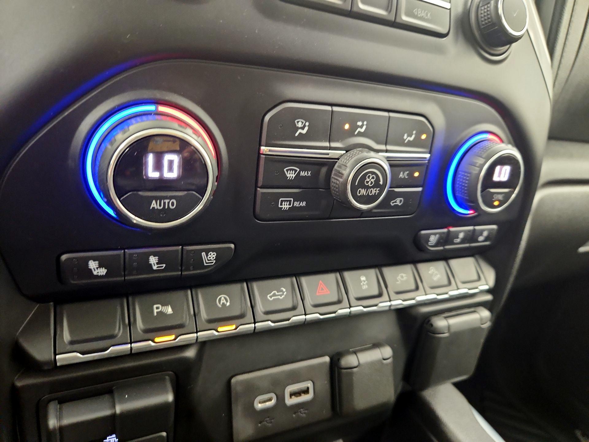 Thumbnail: 2021 Chevrolet Silverado 1500 - 17