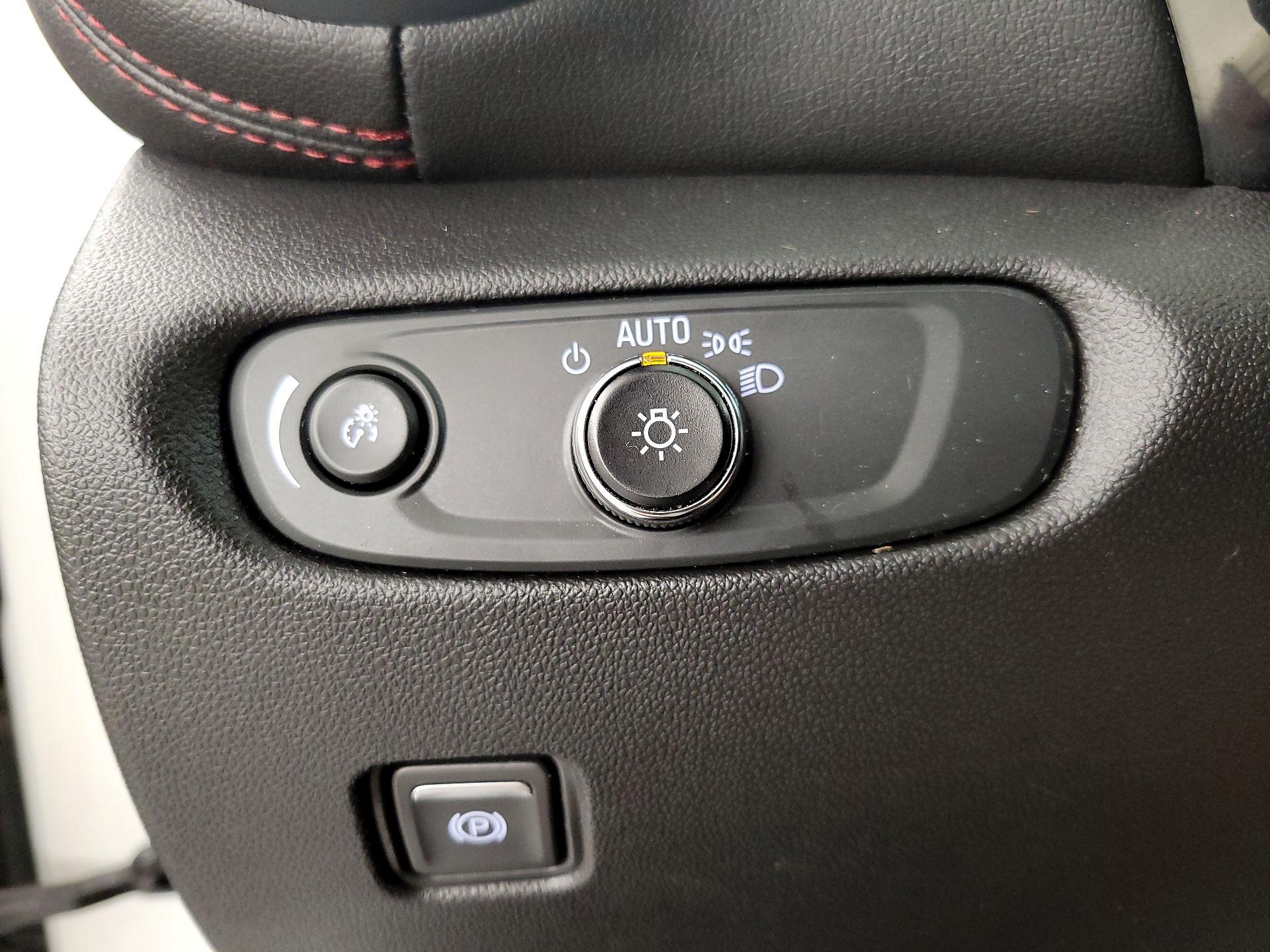 Thumbnail: 2022 Chevrolet Blazer - 13