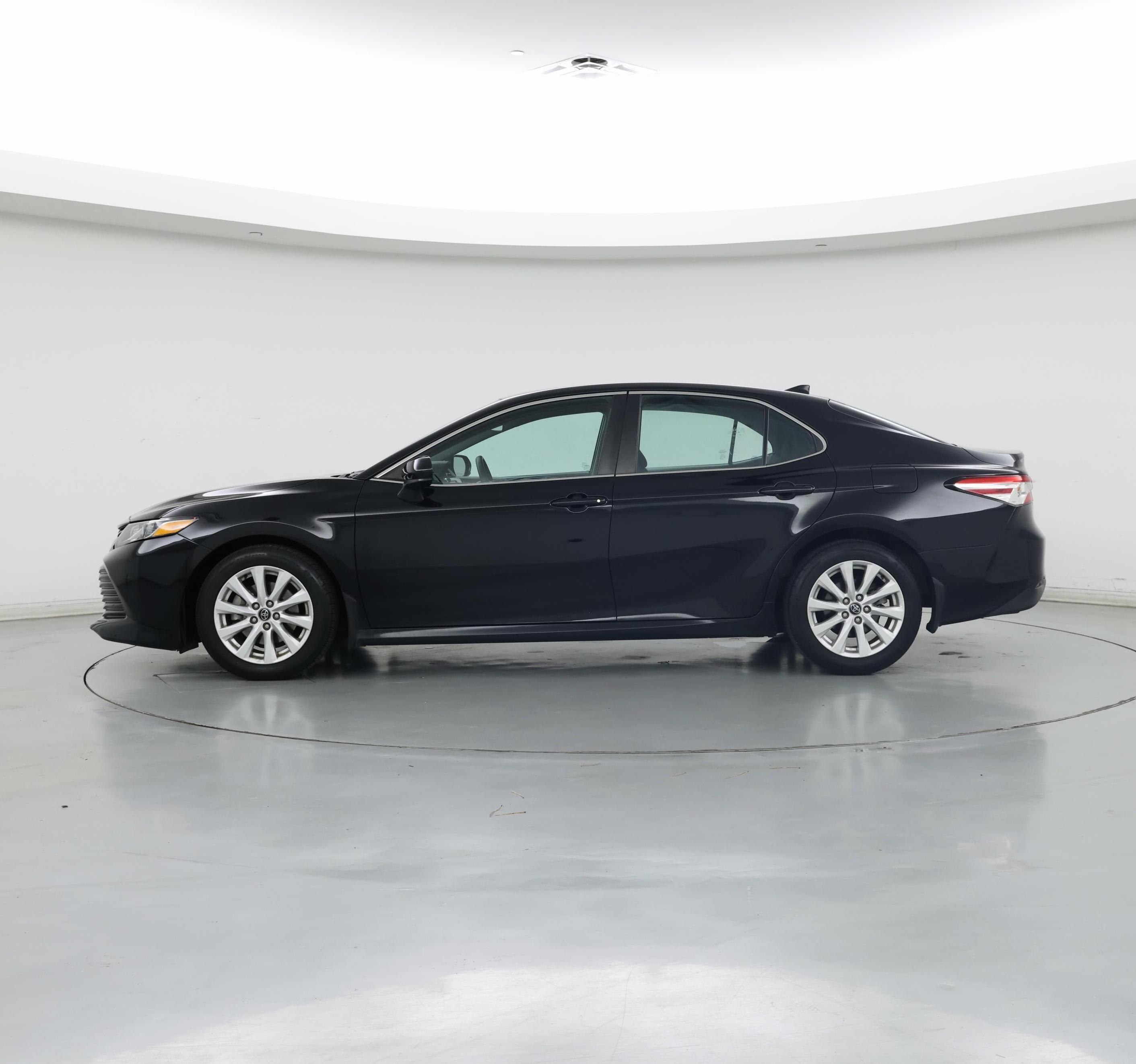 Thumbnail: 2020 Toyota Camry - 3