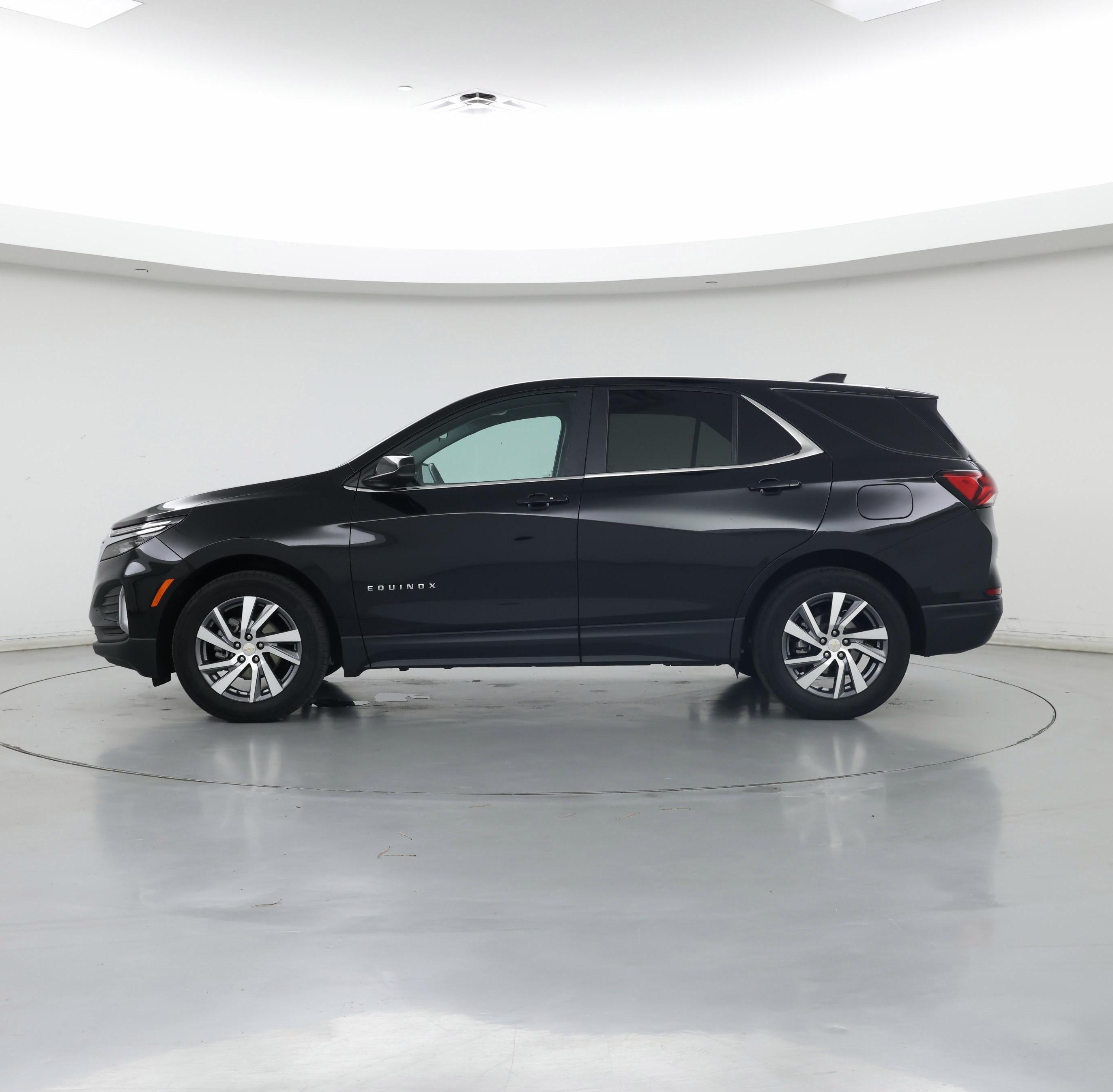 Thumbnail: 2022 Chevrolet Equinox - 3