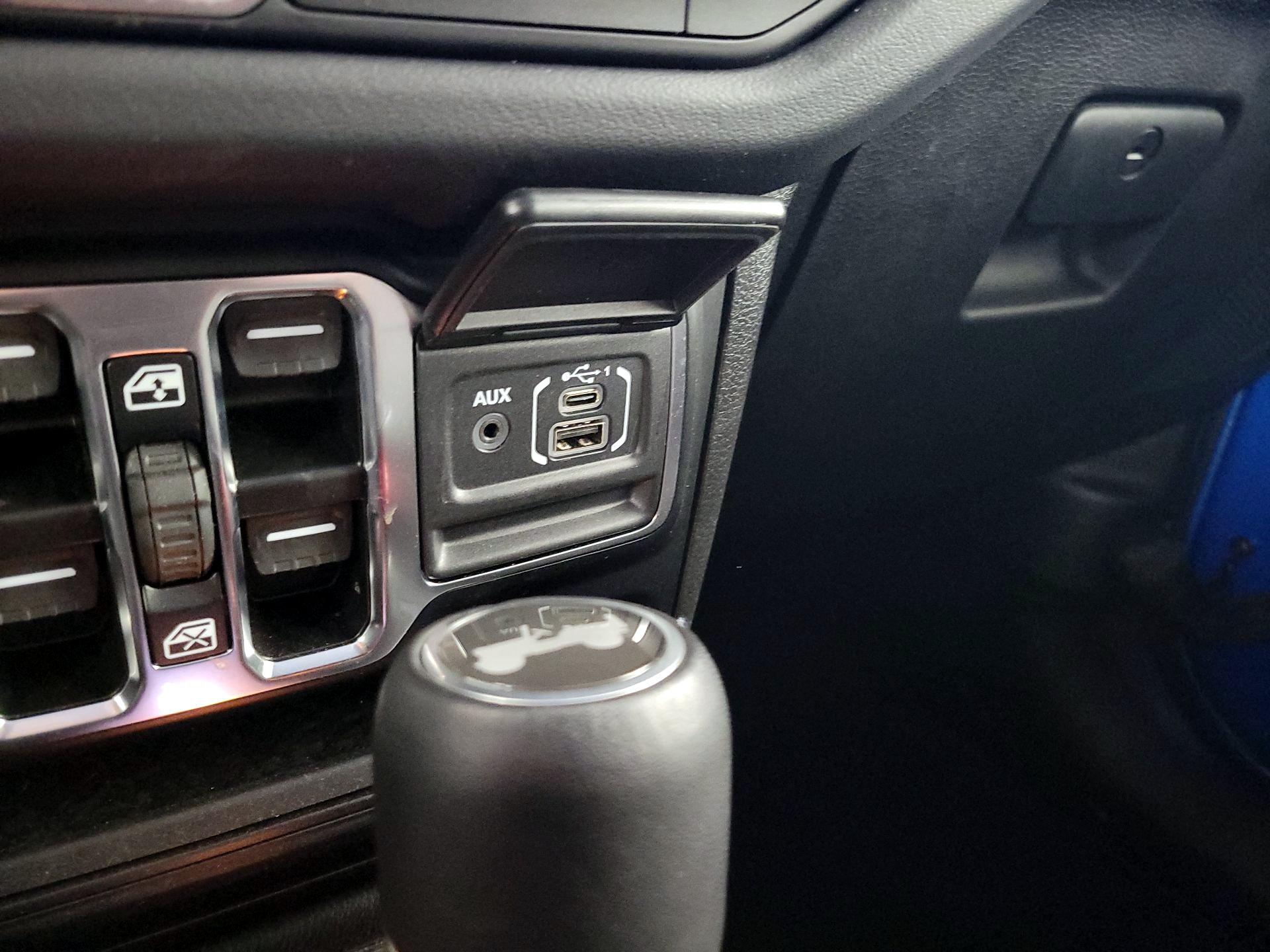 Thumbnail: 2024 Jeep Wrangler - 19