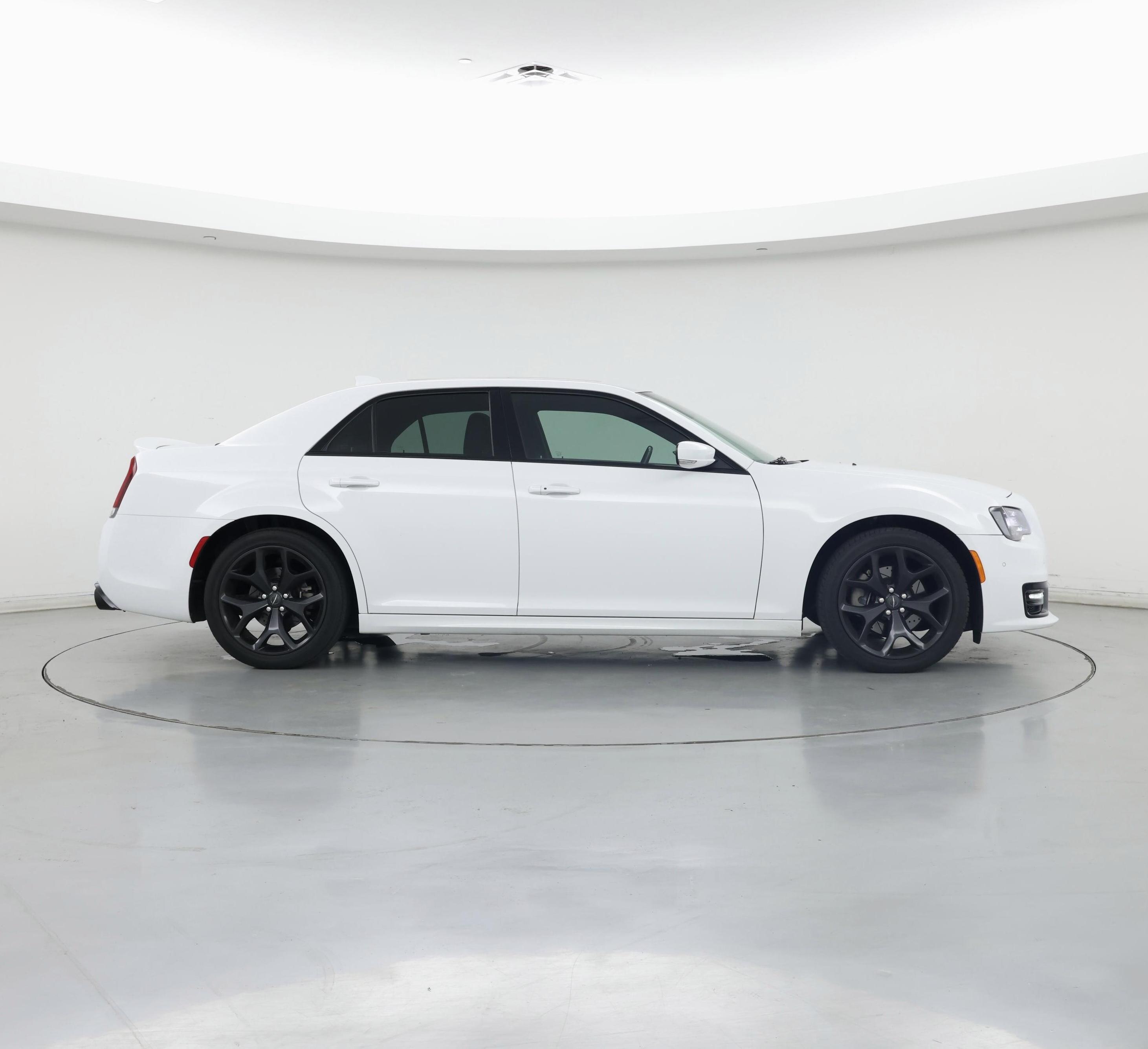 Thumbnail: 2021 Chrysler 300 - 7