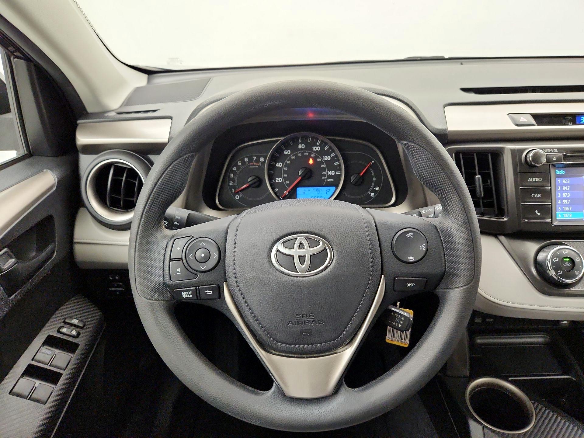Thumbnail: 2015 Toyota RAV4 - 10