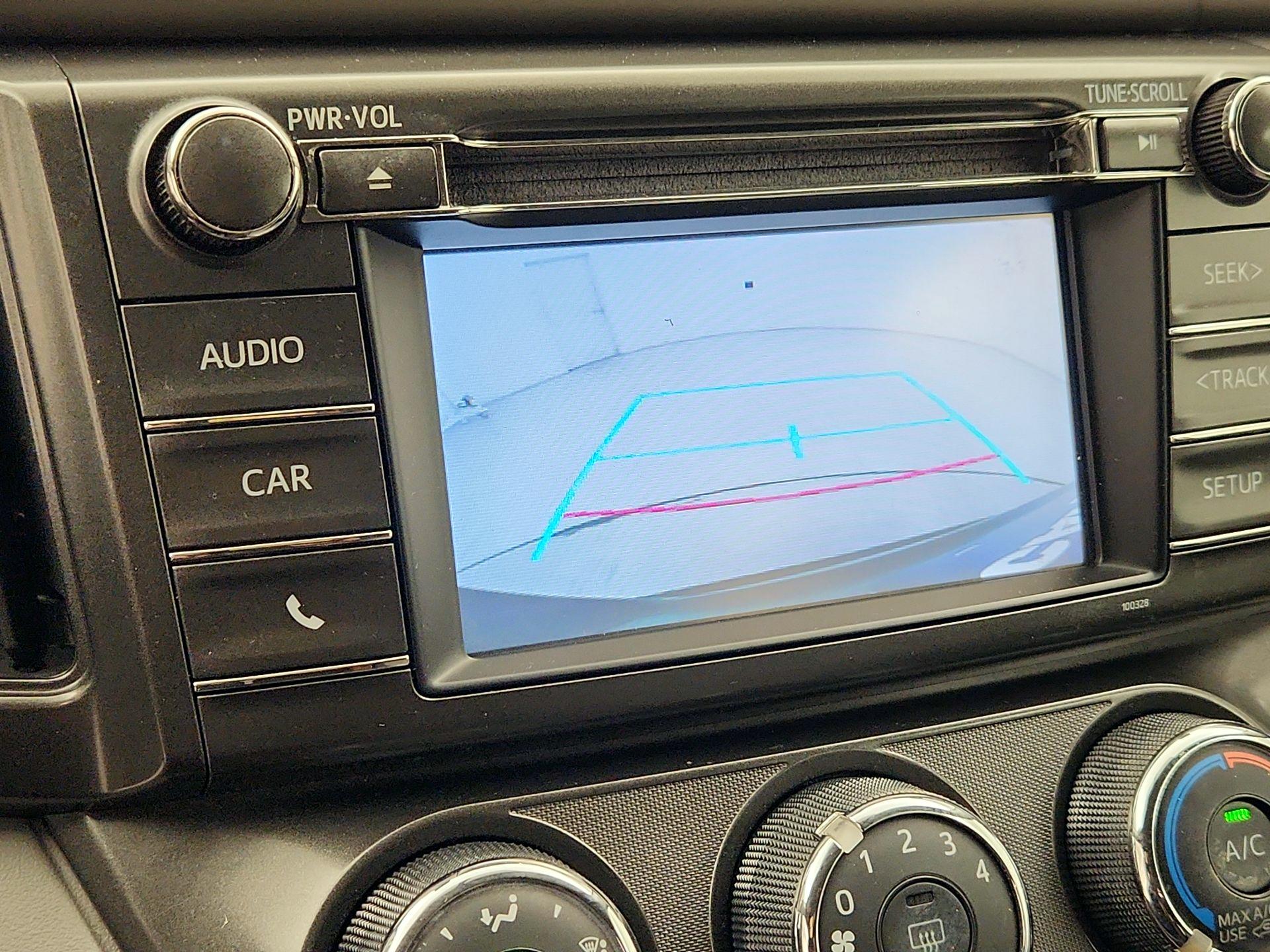 Thumbnail: 2015 Toyota RAV4 - 14