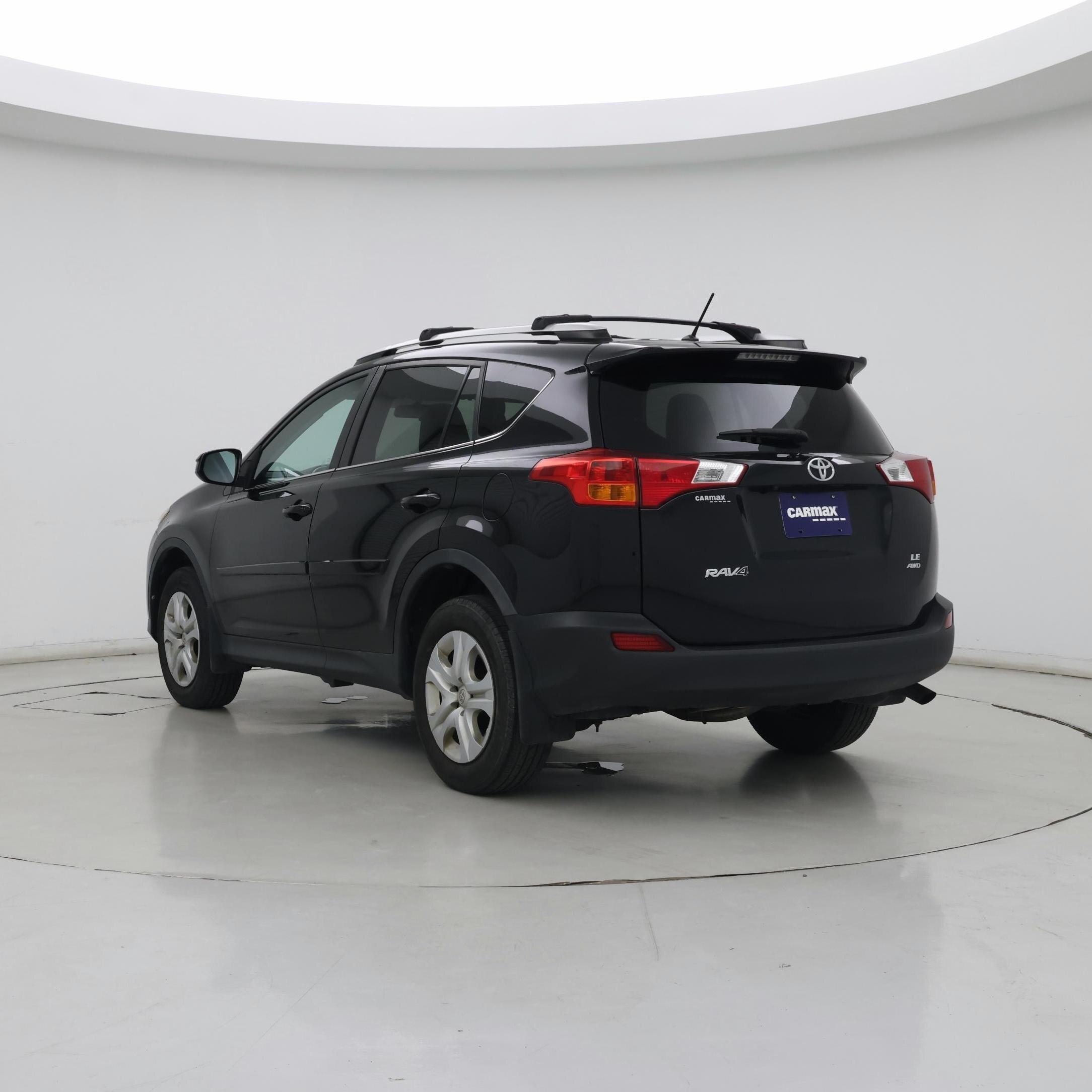 Thumbnail: 2015 Toyota RAV4 - 2