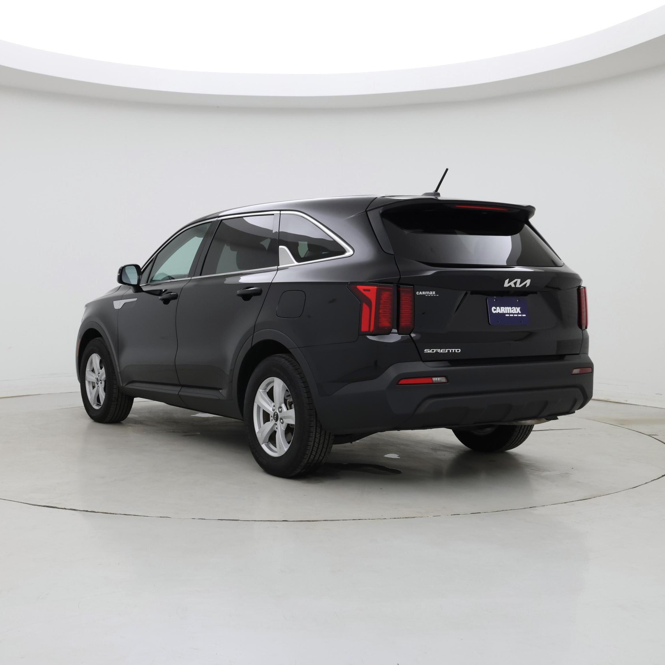 Thumbnail: 2023 Kia Sorento - 2