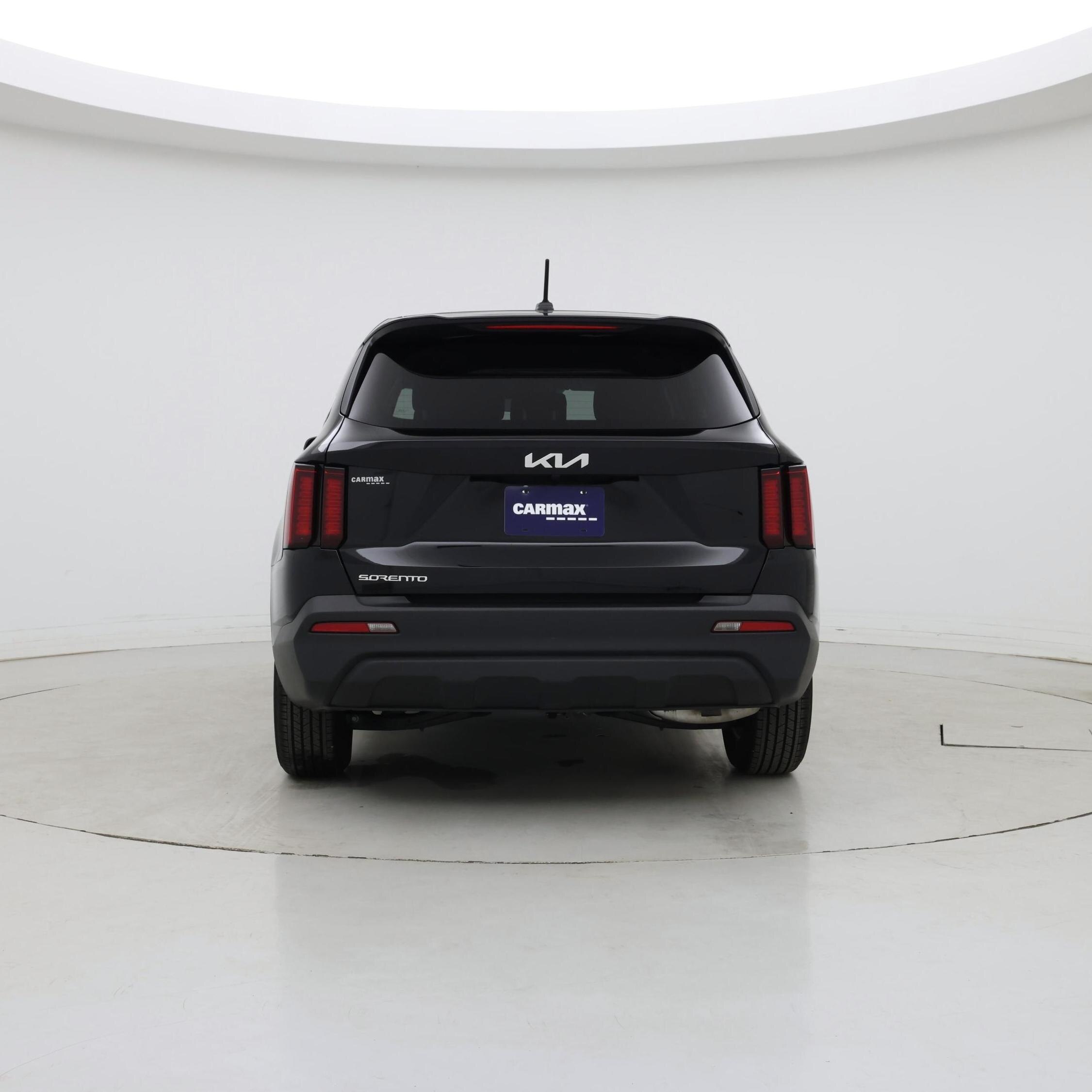 Thumbnail: 2023 Kia Sorento - 6