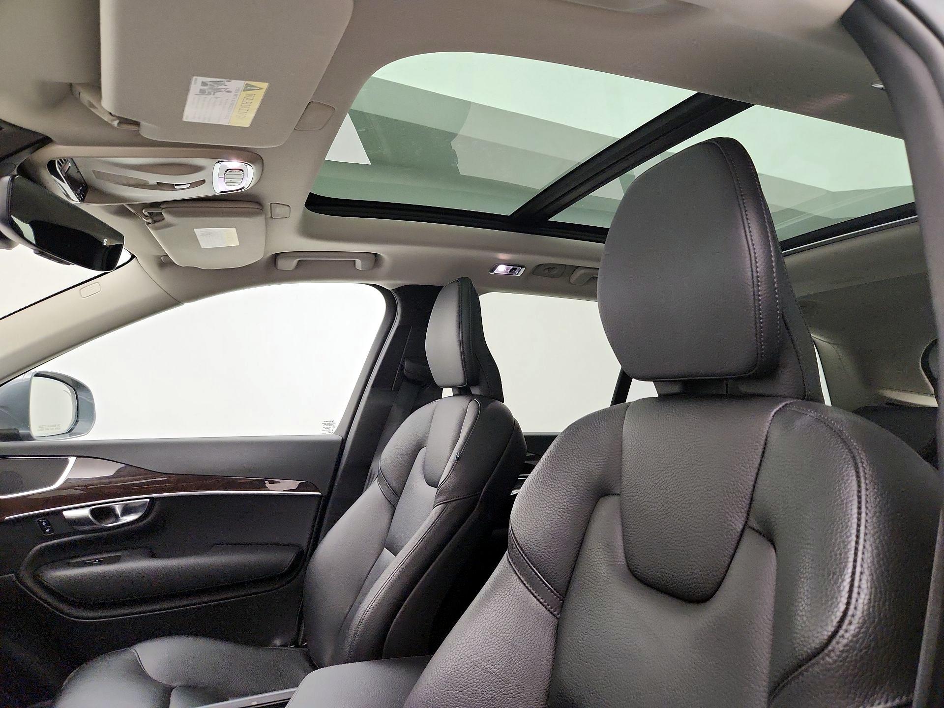 Thumbnail: 2019 Volvo XC90 - 20