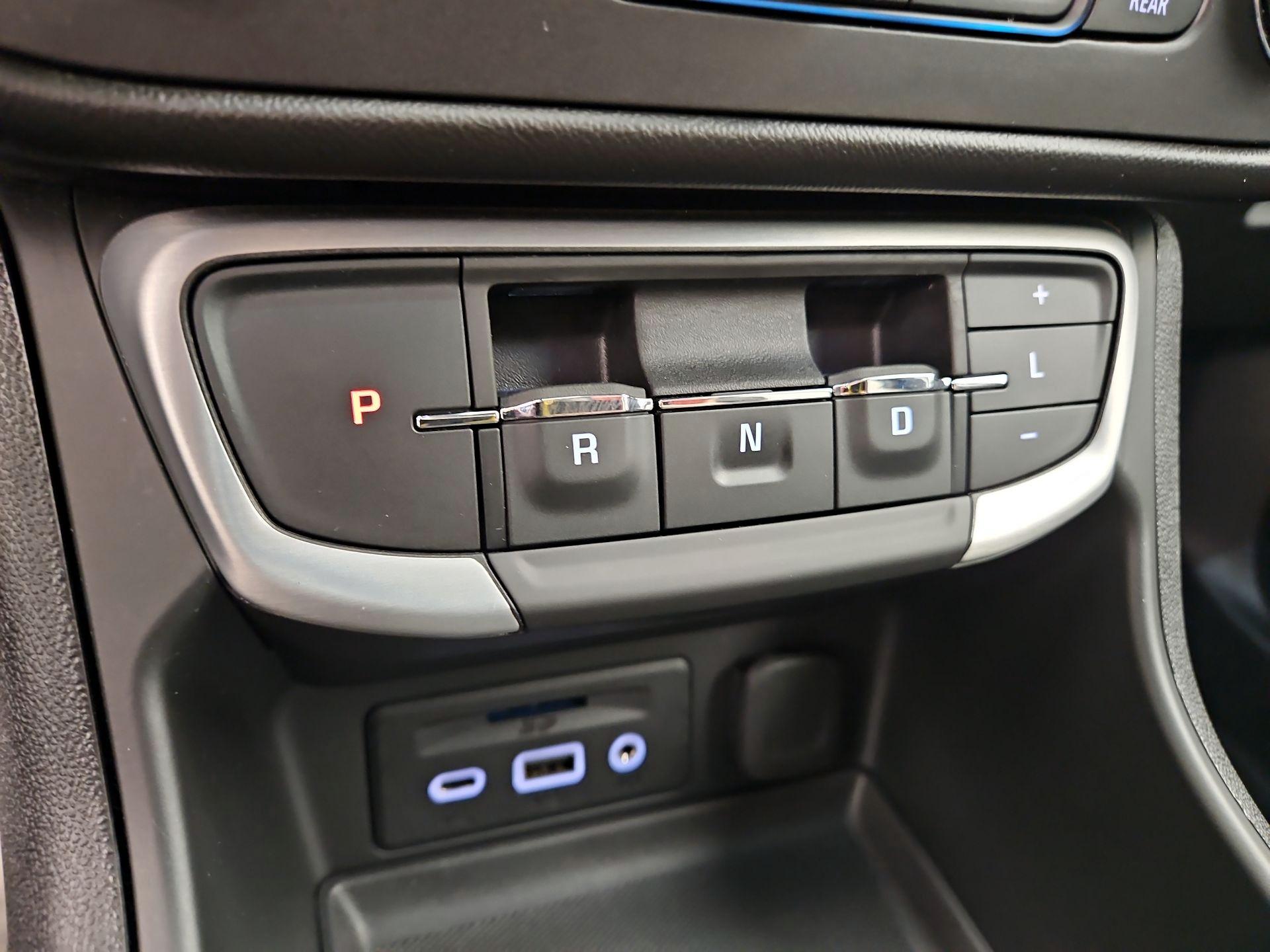 Thumbnail: 2022 GMC Terrain - 17