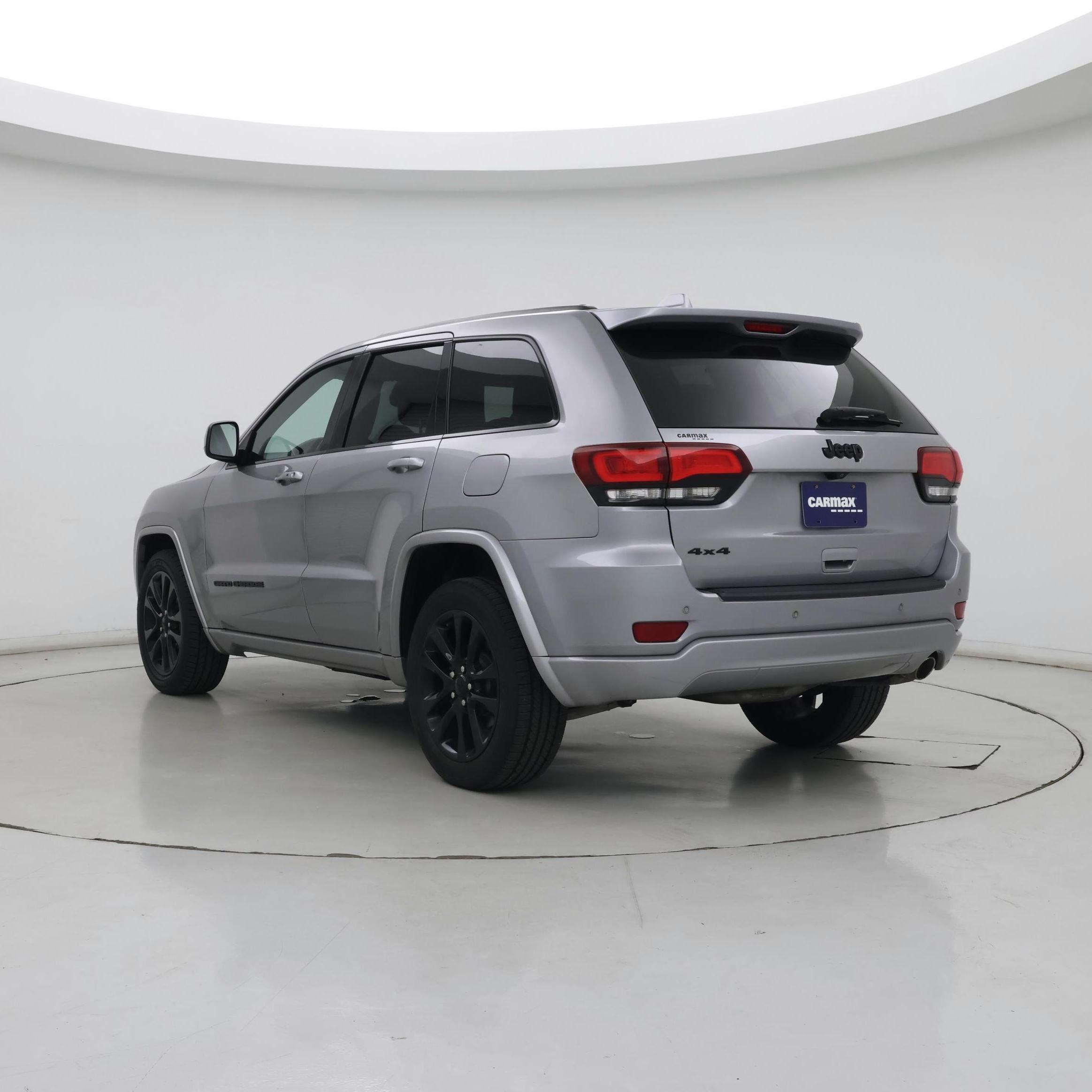 Thumbnail: 2018 Jeep Grand Cherokee - 2