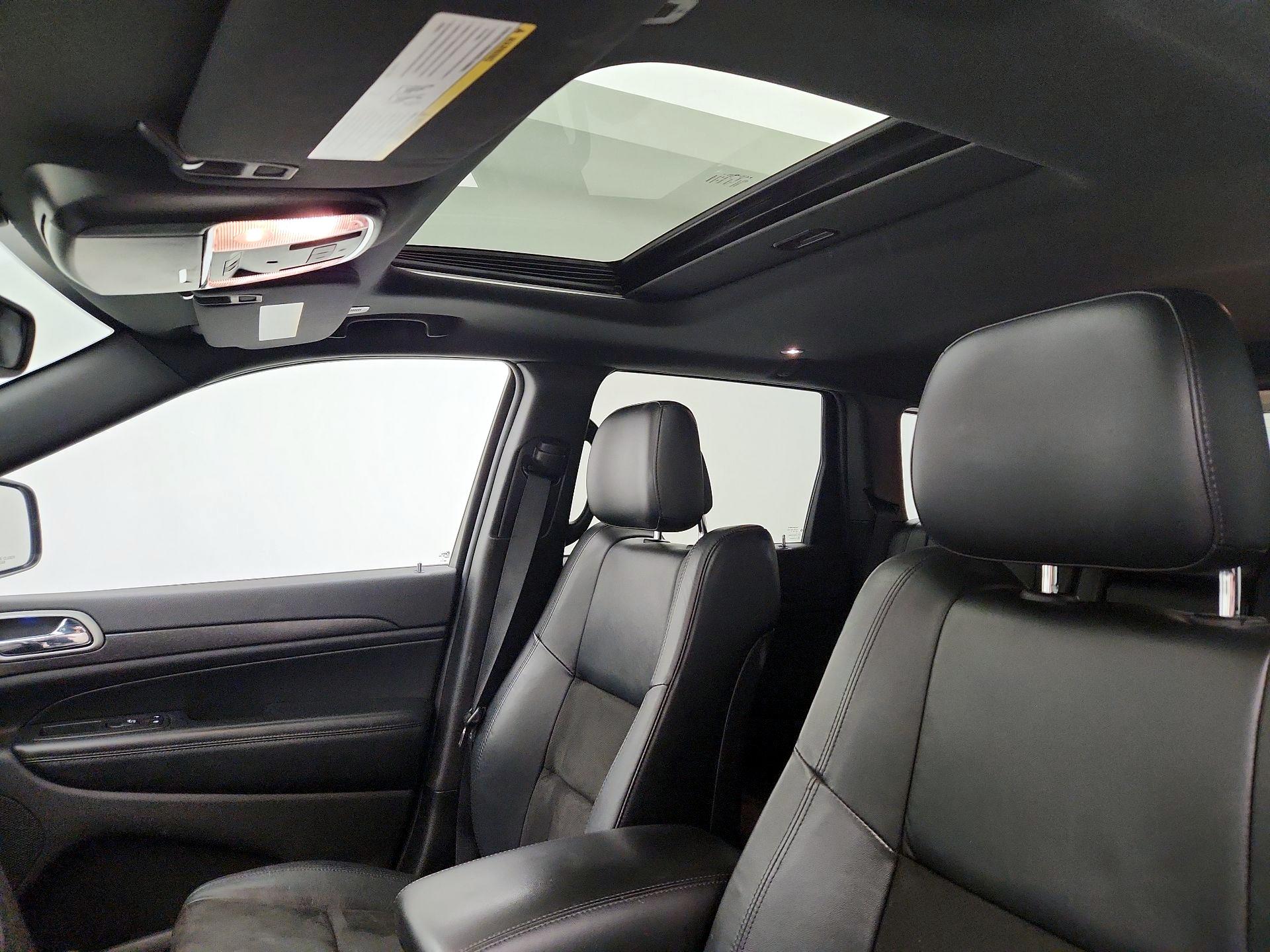 Thumbnail: 2018 Jeep Grand Cherokee - 20