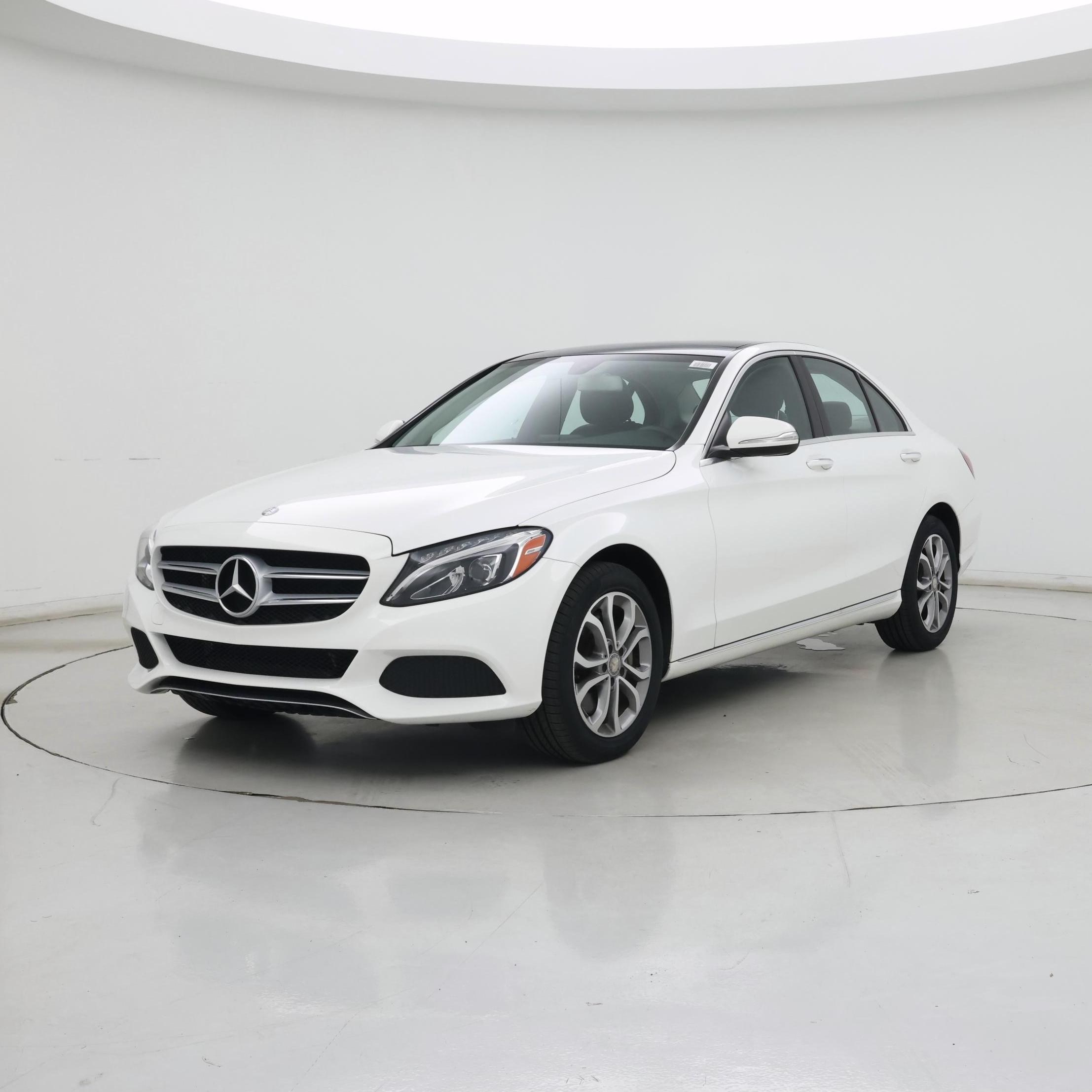 Thumbnail: 2015 Mercedes-Benz C-Class - 4