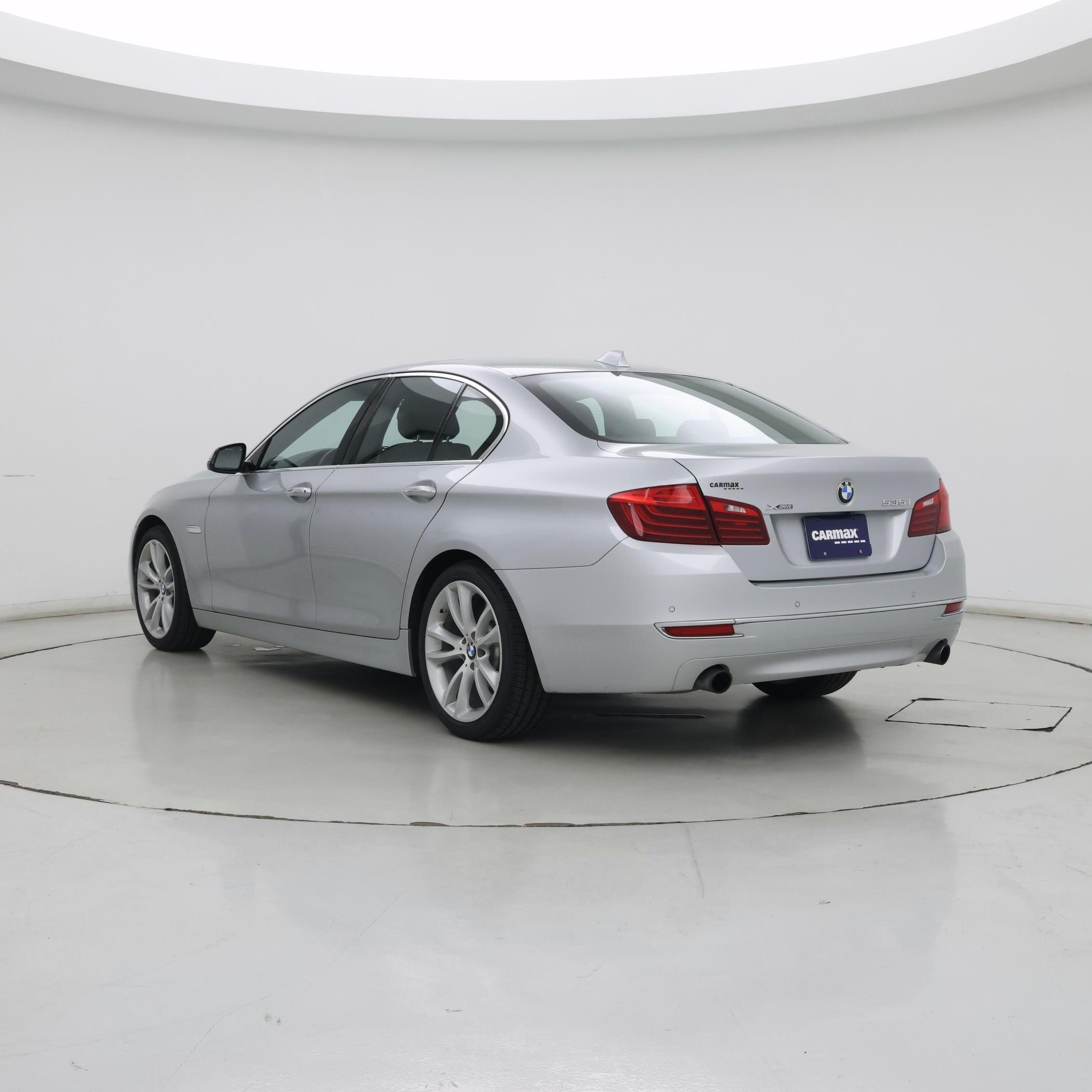 Thumbnail: 2016 BMW 5 Series - 2