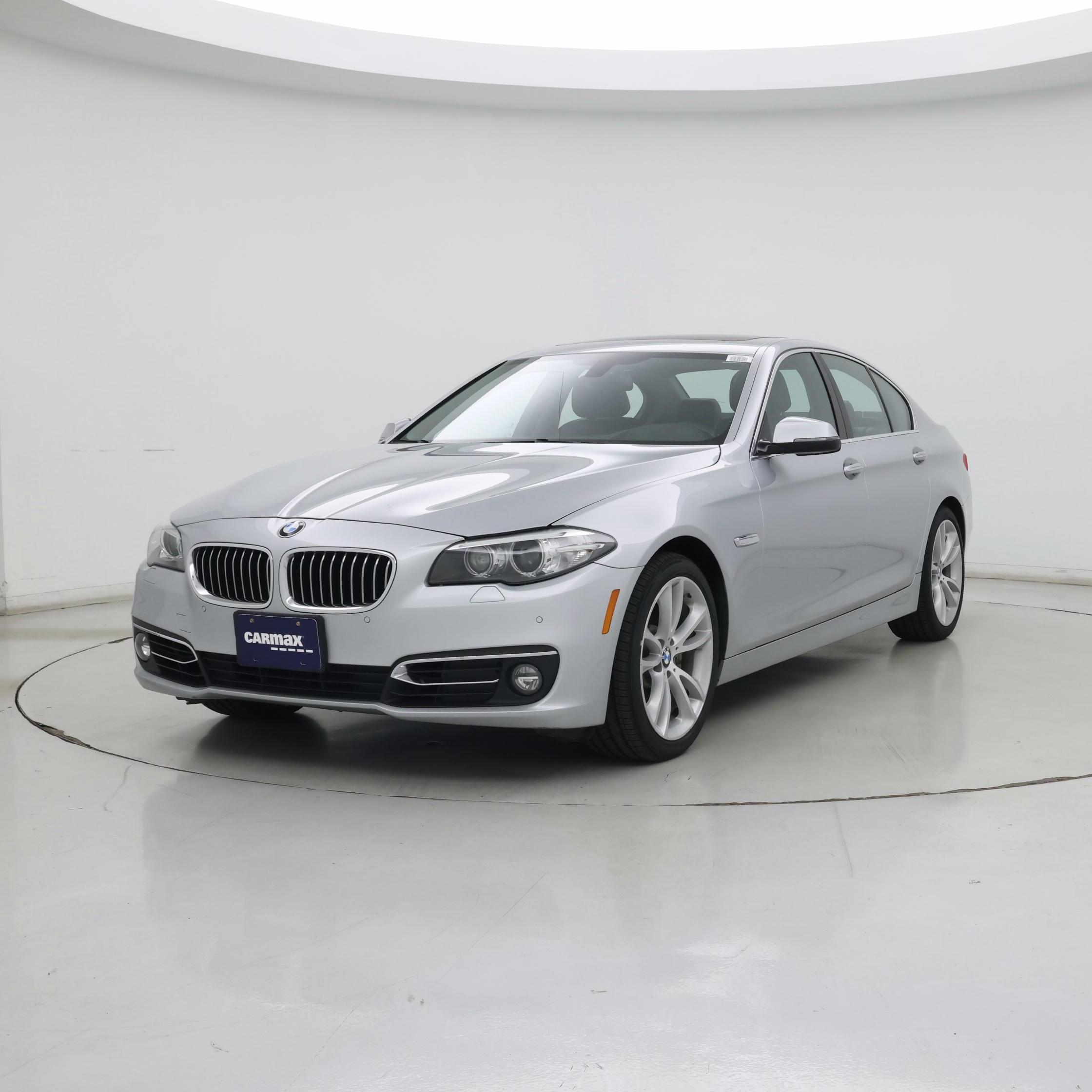 Thumbnail: 2016 BMW 5 Series - 4