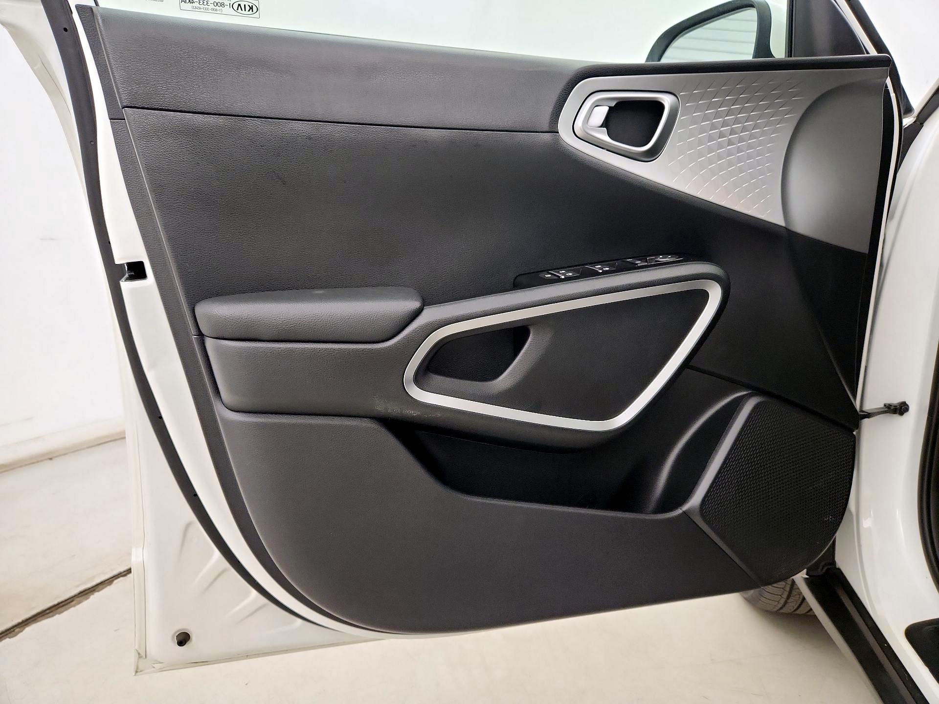 Thumbnail: 2021 Kia Soul - 12