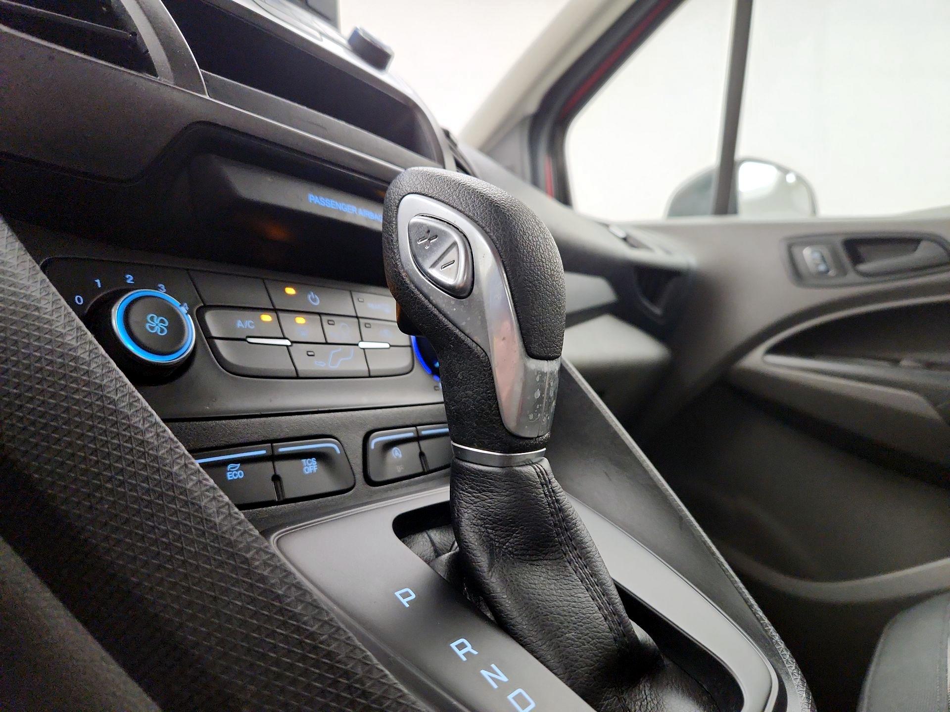 Thumbnail: 2019 Ford Transit Series - 17