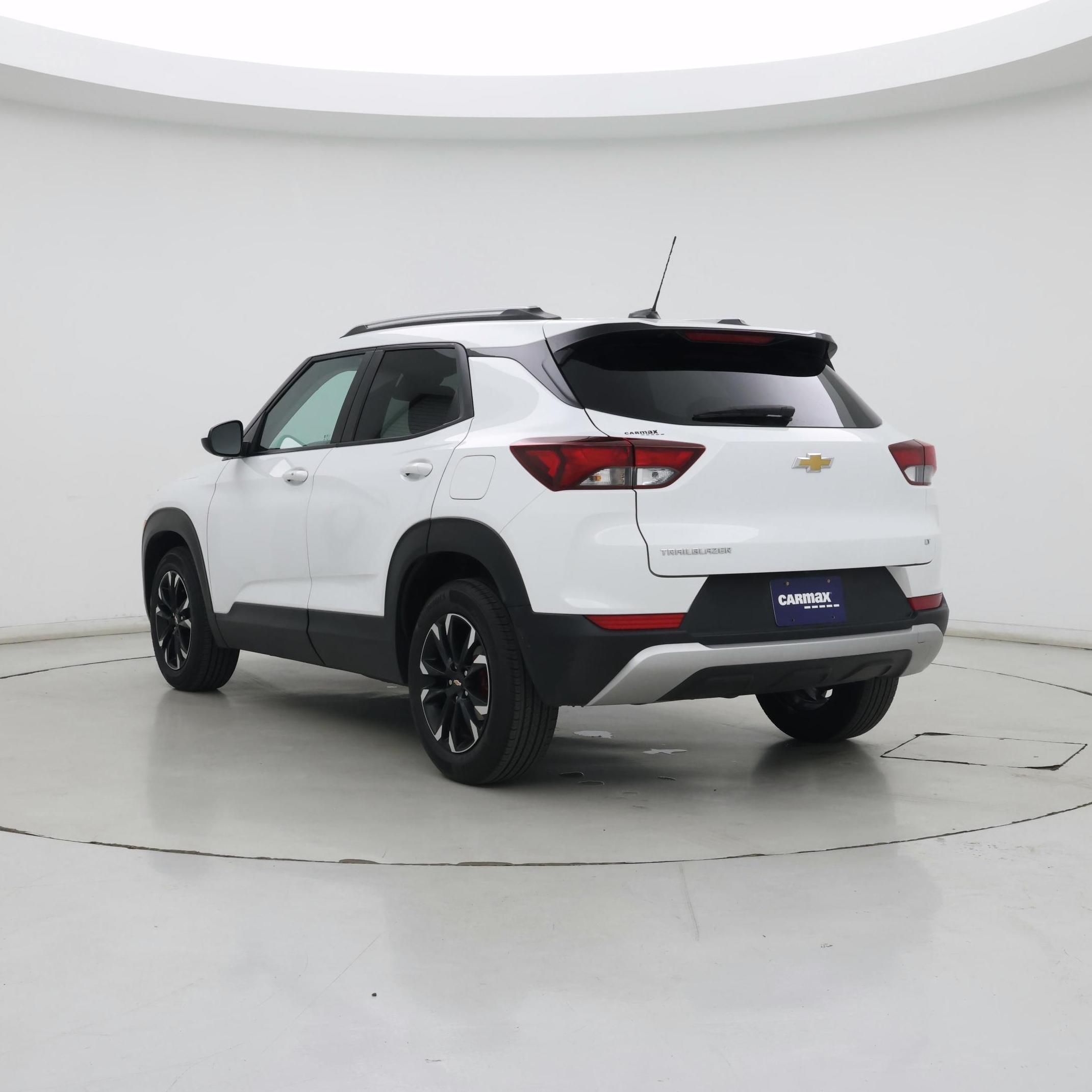Thumbnail: 2023 Chevrolet TrailBlazer - 2