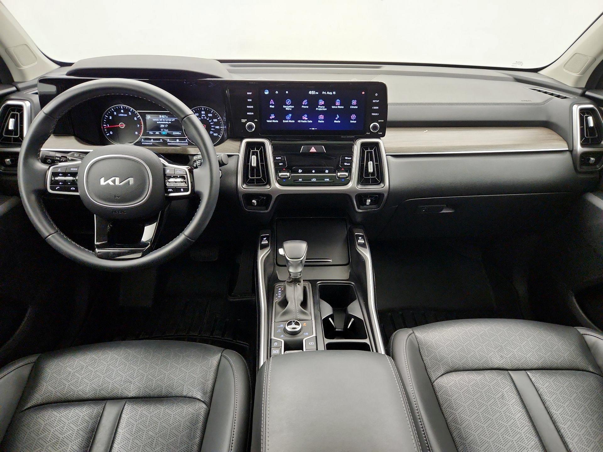 Thumbnail: 2023 Kia Sorento - 9