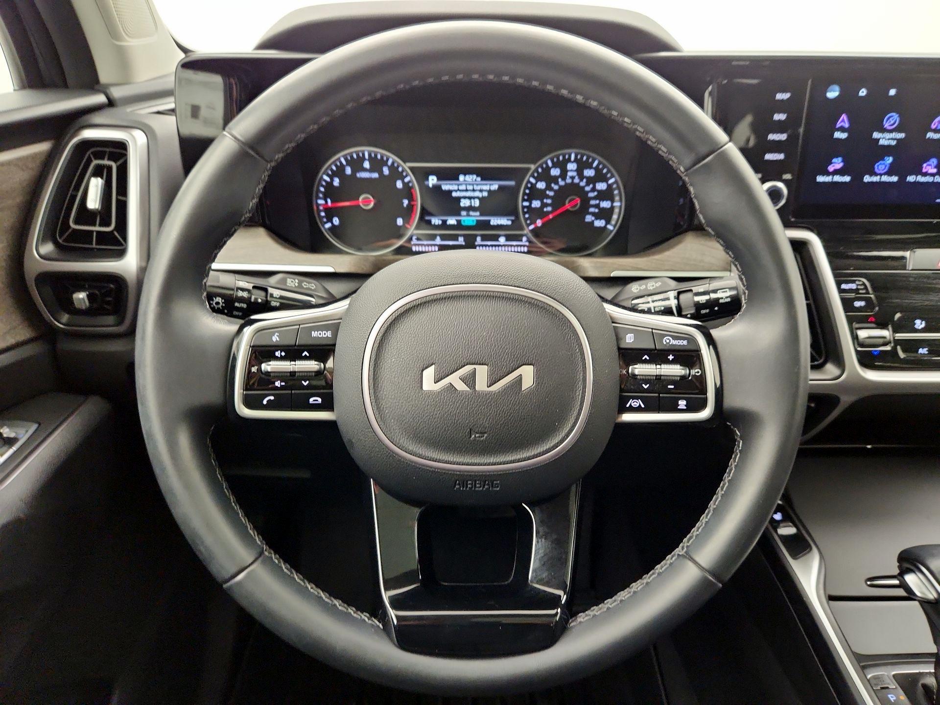 Thumbnail: 2023 Kia Sorento - 10