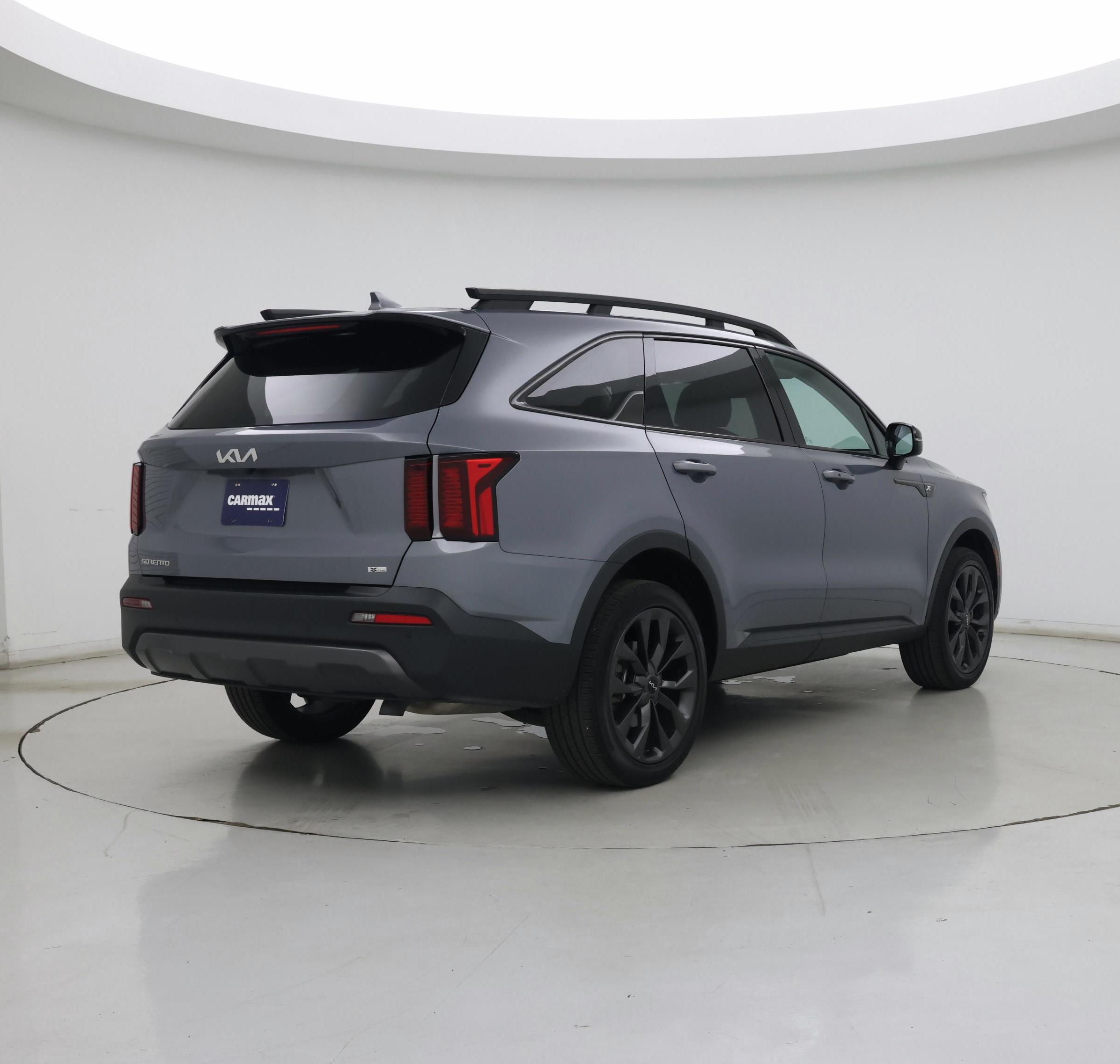 Thumbnail: 2023 Kia Sorento - 8