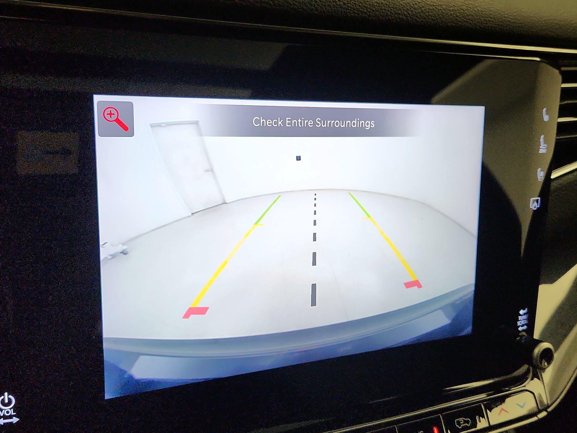 Thumbnail: 2022 Jeep Wagoneer - 15