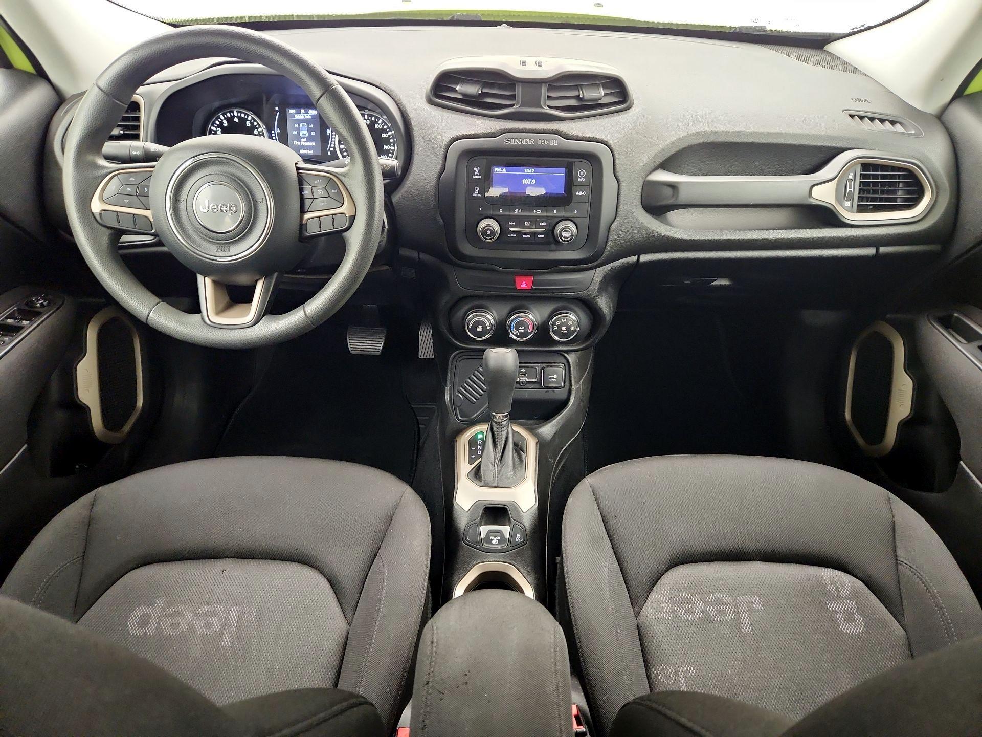 Thumbnail: 2017 Jeep Renegade - 9
