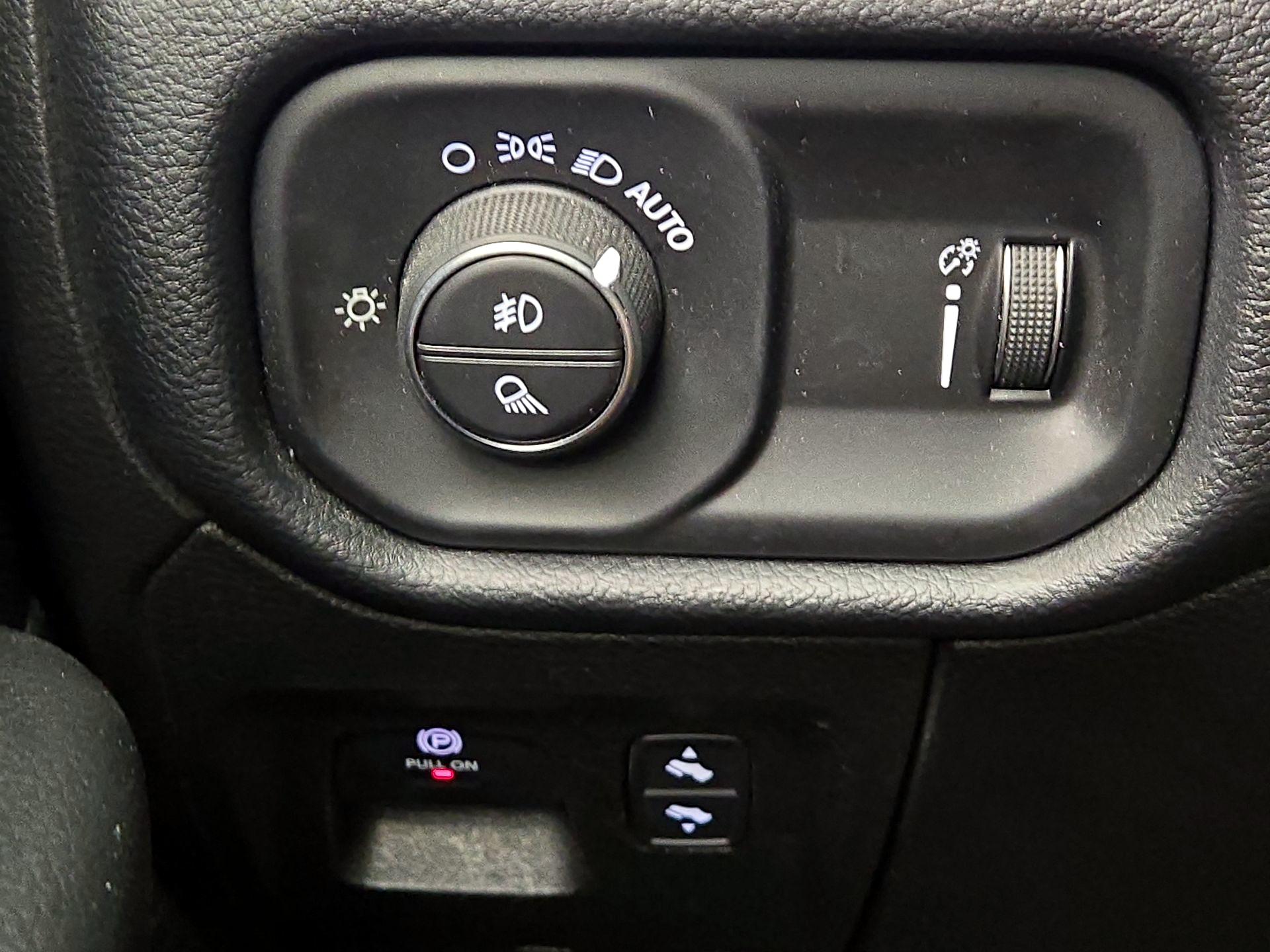 Thumbnail: 2020 RAM 1500 - 13