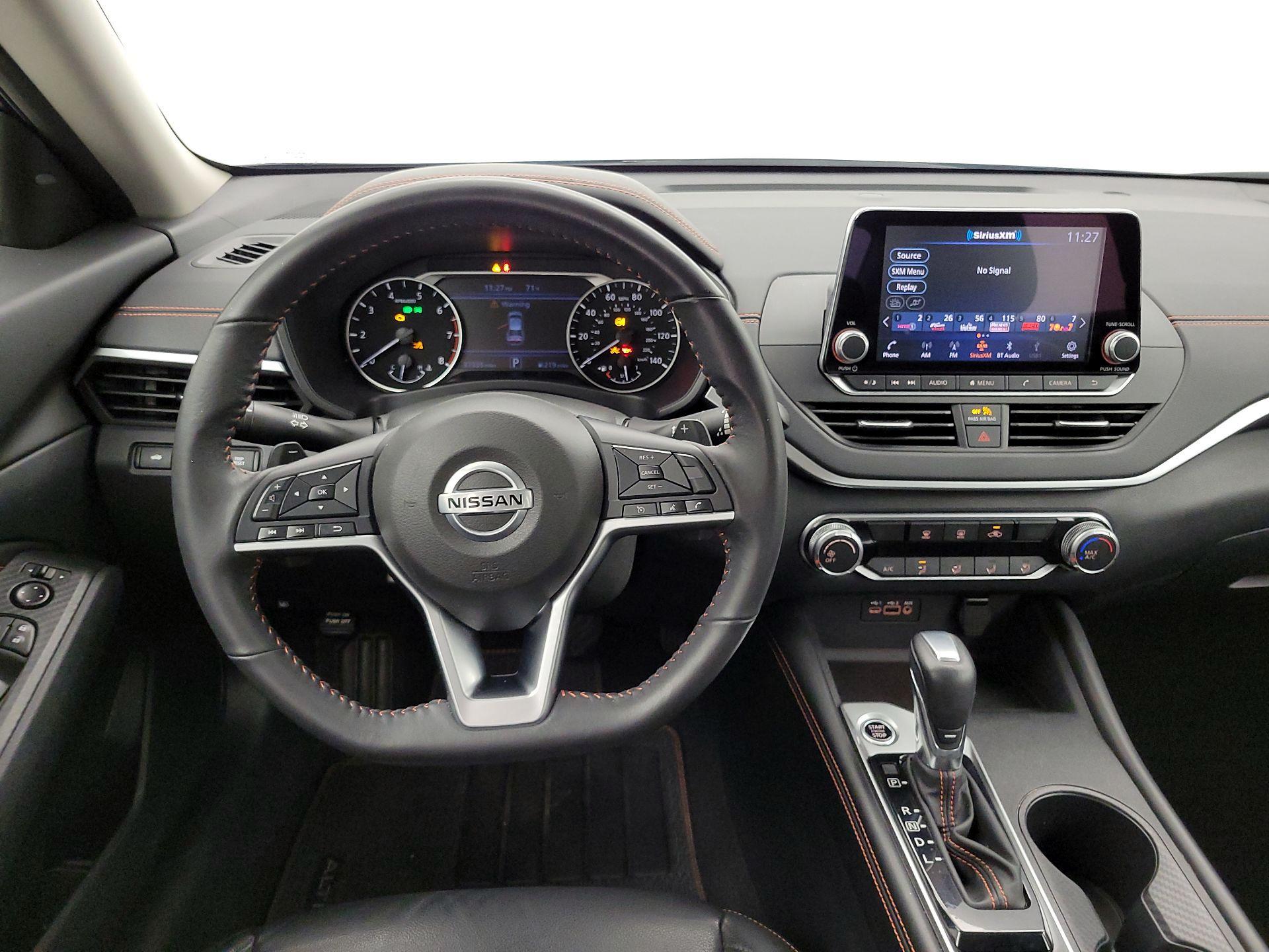 Thumbnail: 2022 Nissan Altima - 10