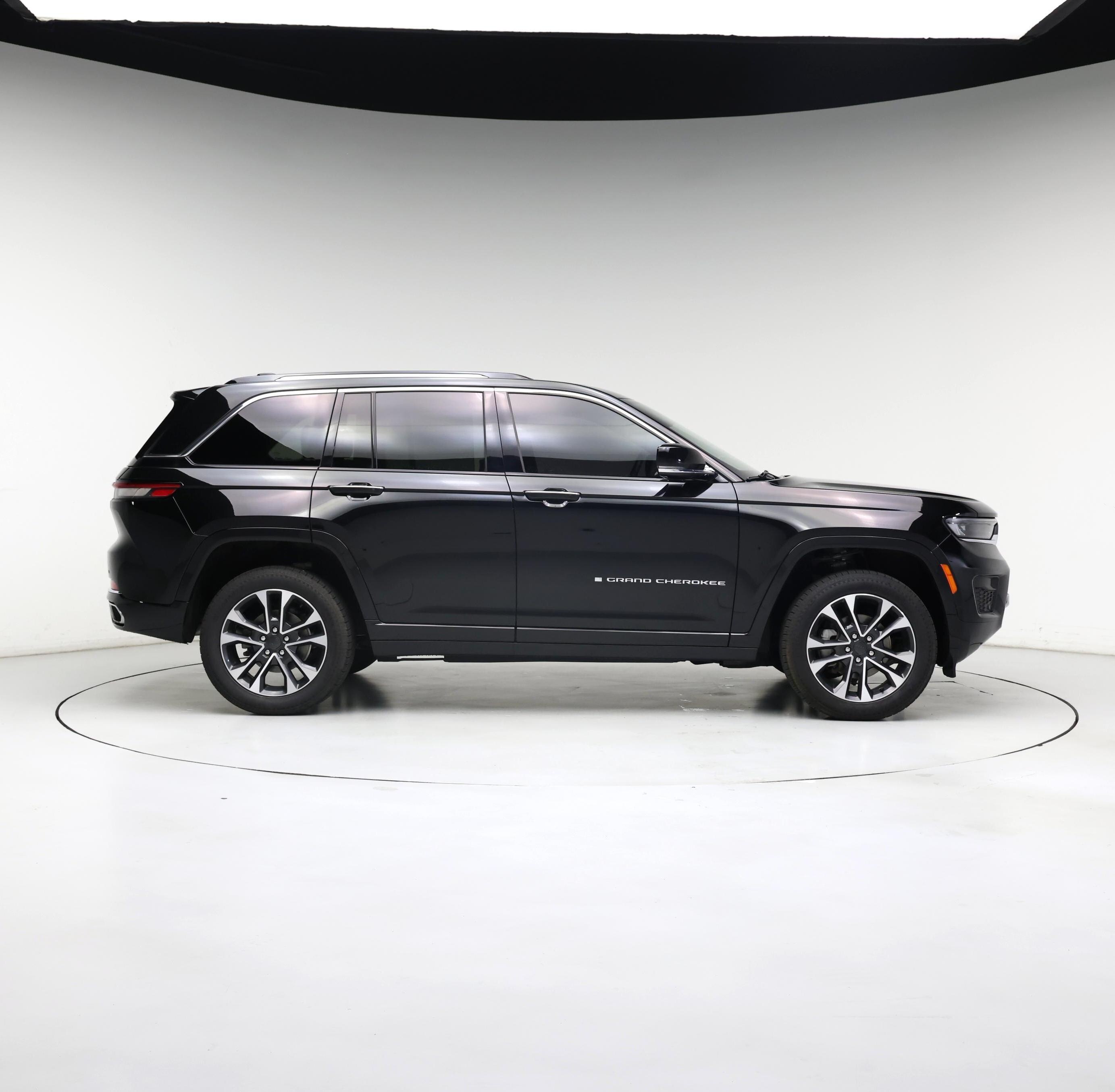 Thumbnail: 2022 Jeep Grand Cherokee - 7