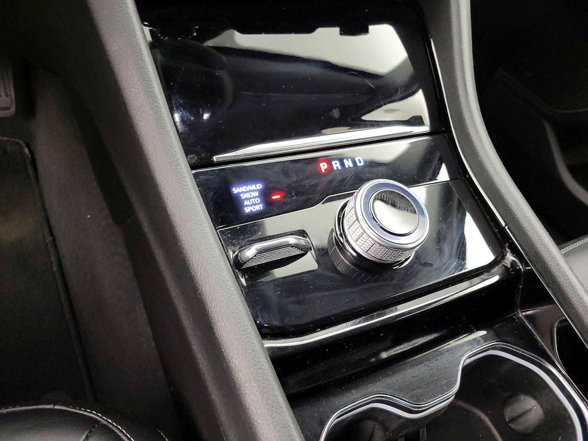 Thumbnail: 2021 Jeep Grand Cherokee L - 18