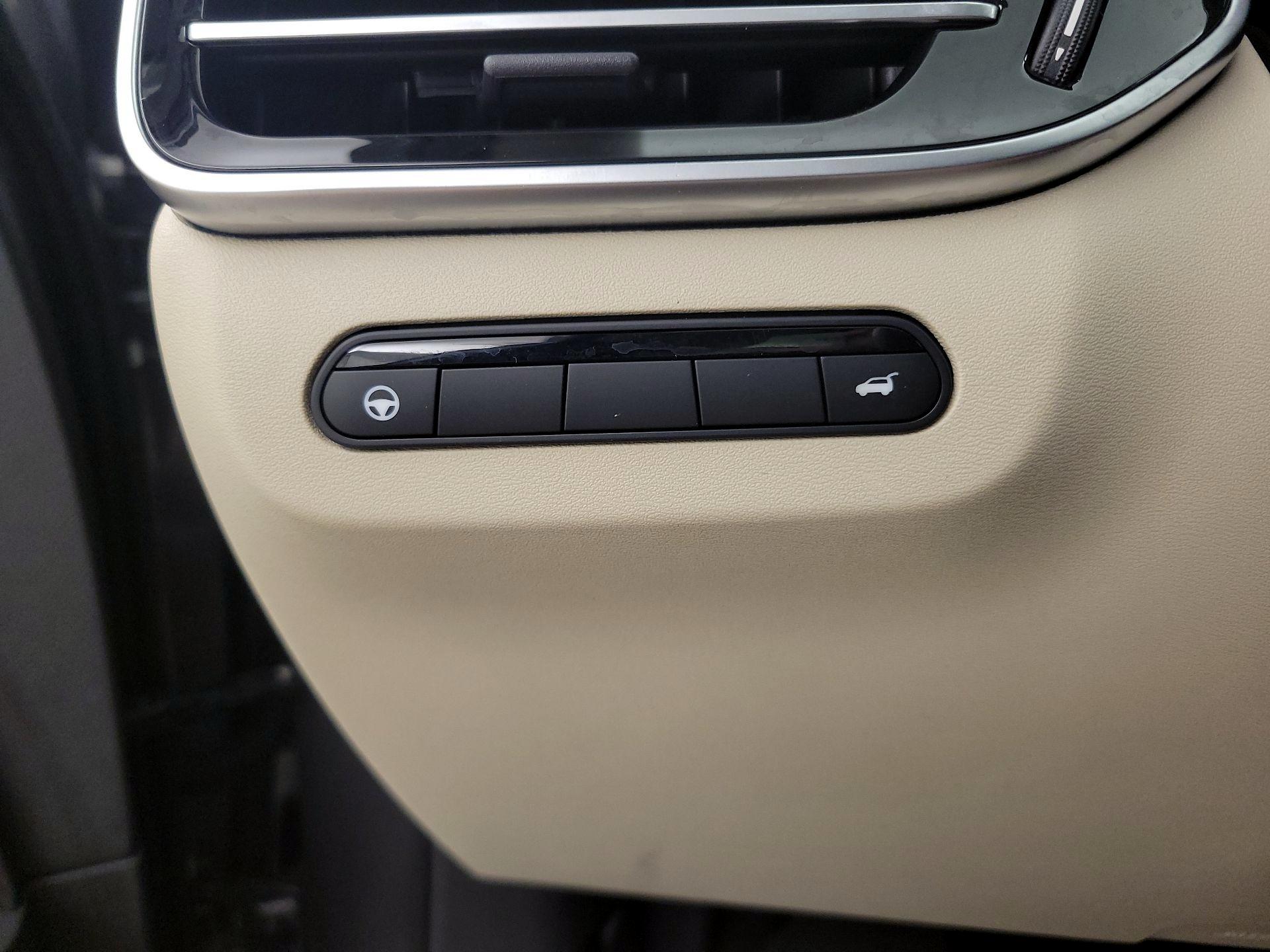 Thumbnail: 2023 INFINITI QX60 - 13