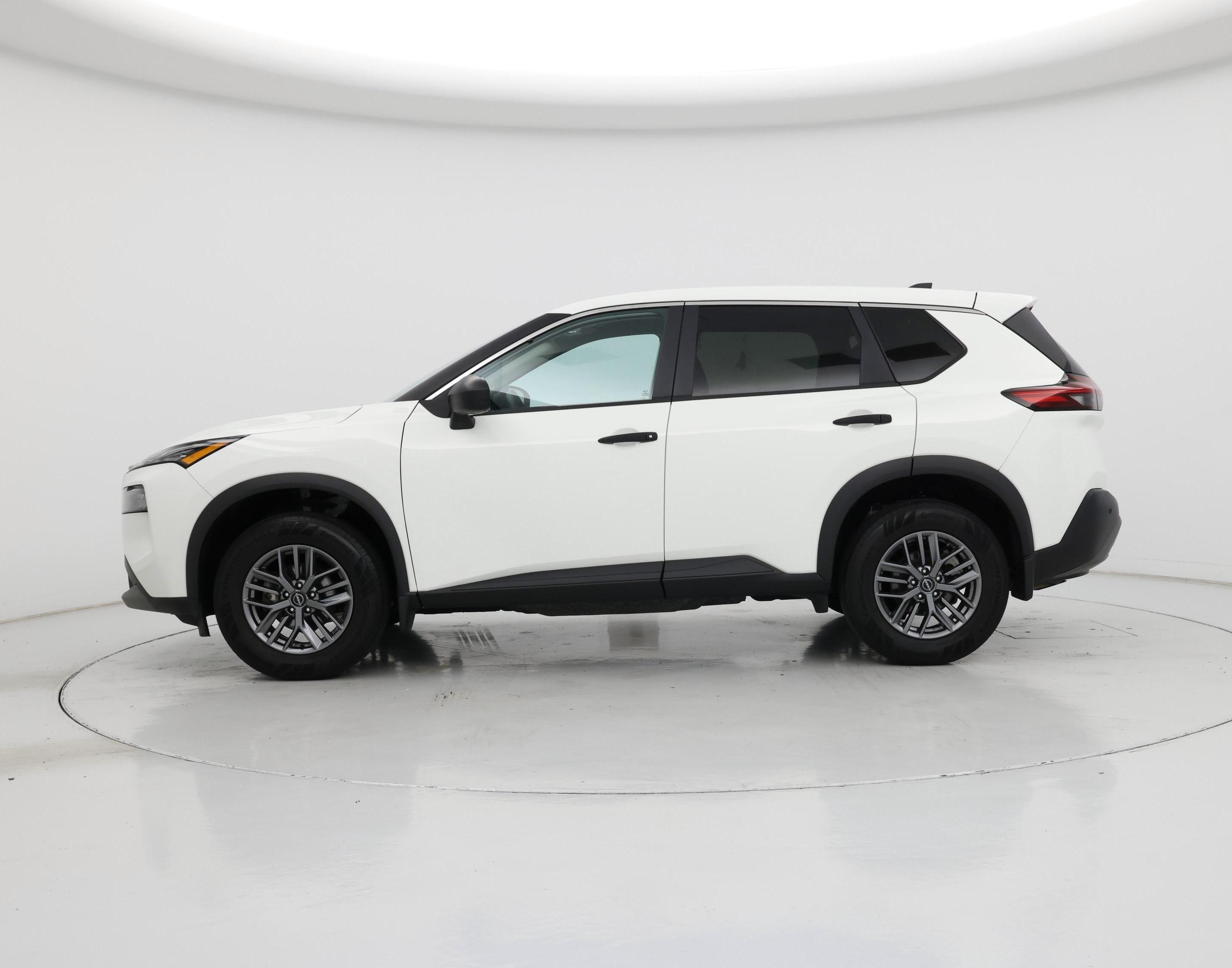 Thumbnail: 2022 Nissan Rogue - 3