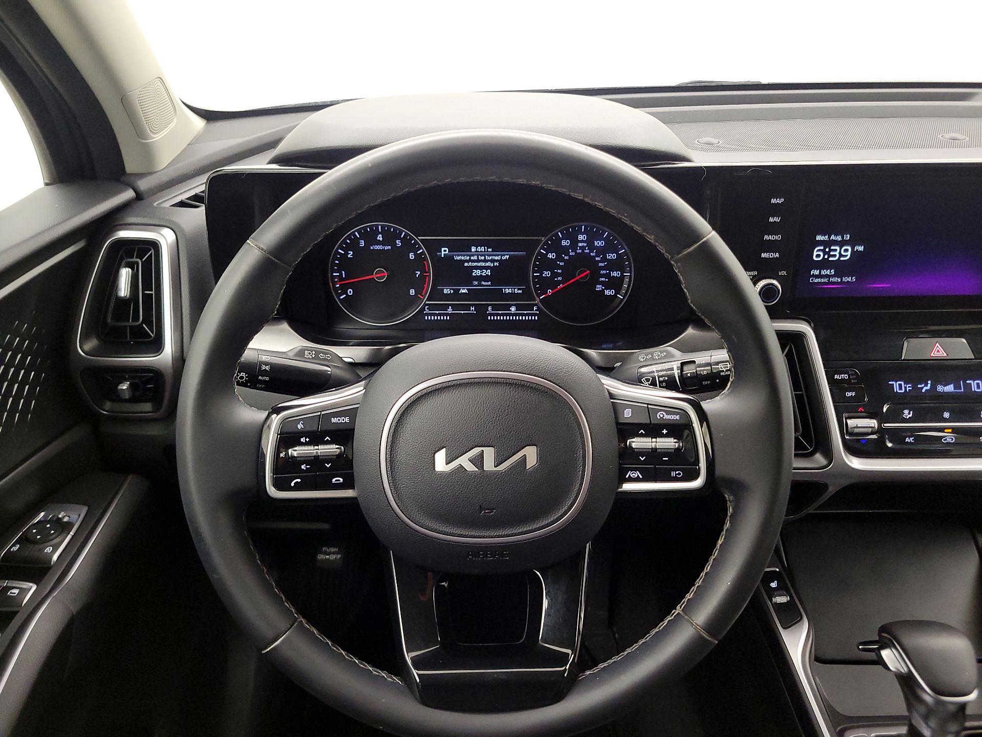 Thumbnail: 2023 Kia Sorento - 10