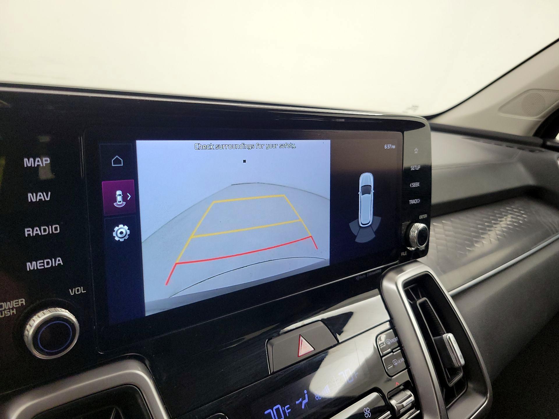 Thumbnail: 2023 Kia Sorento - 15