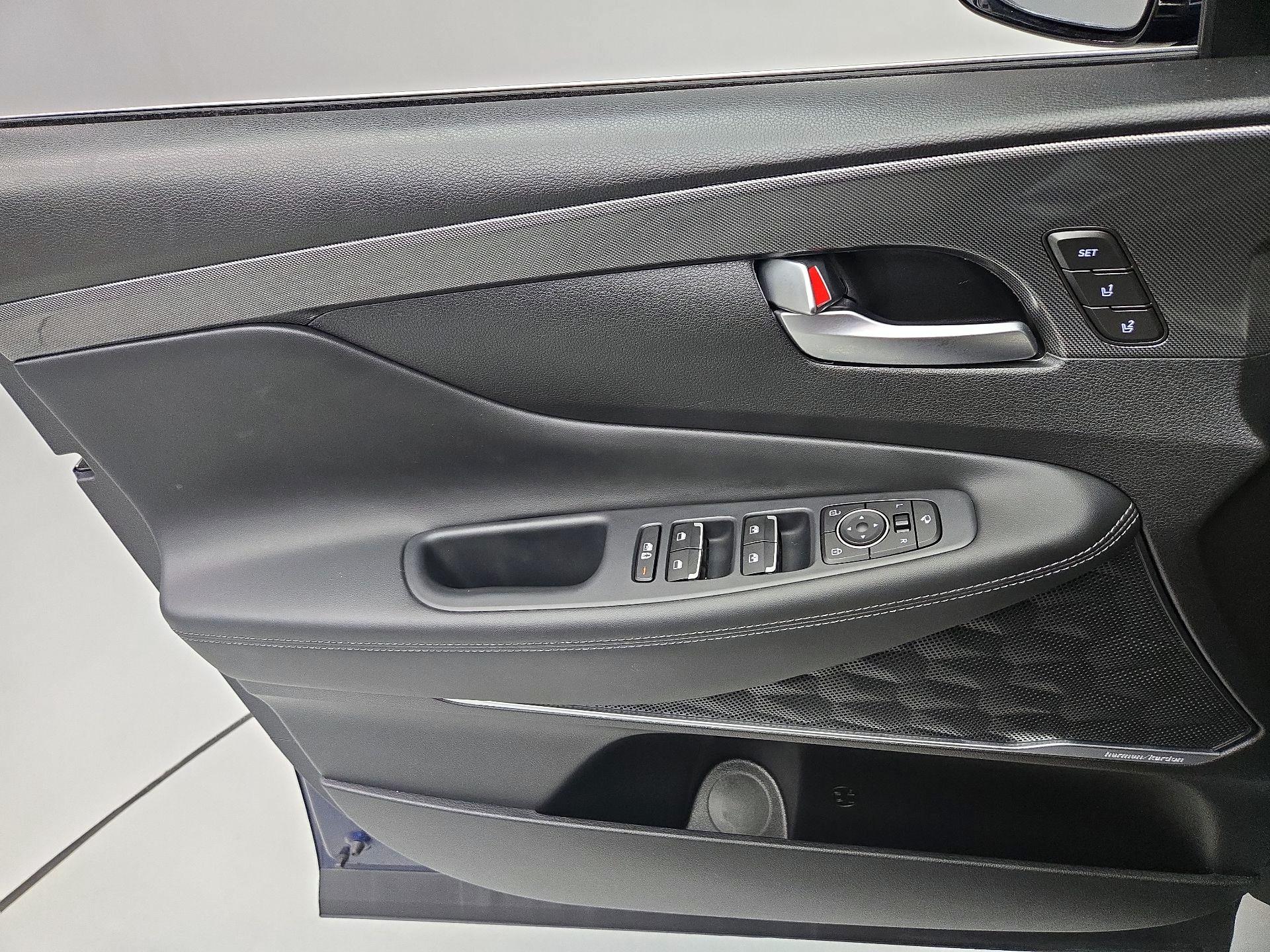 Thumbnail: 2023 Hyundai Santa Fe - 12