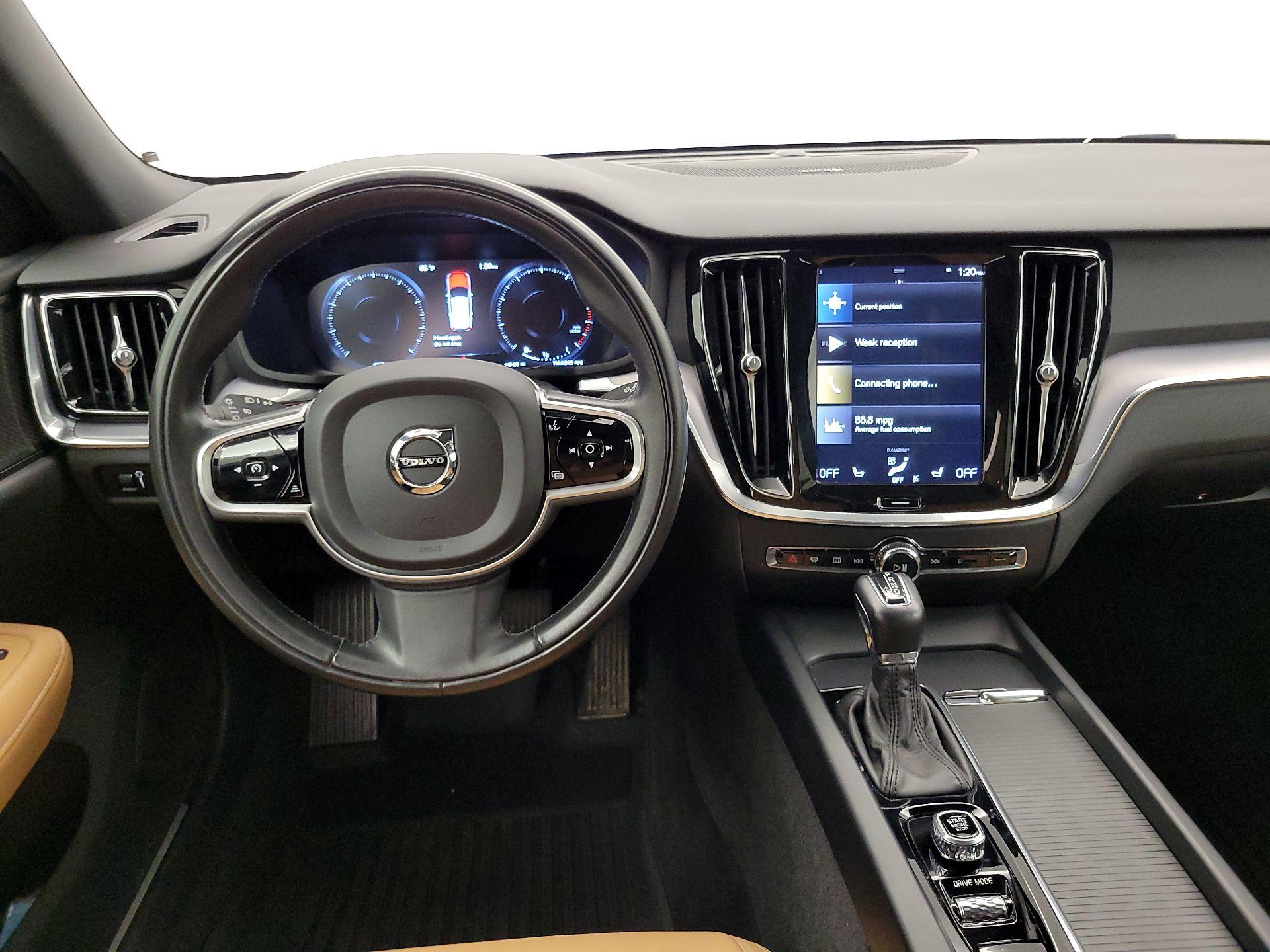 Thumbnail: 2020 Volvo S60 - 10