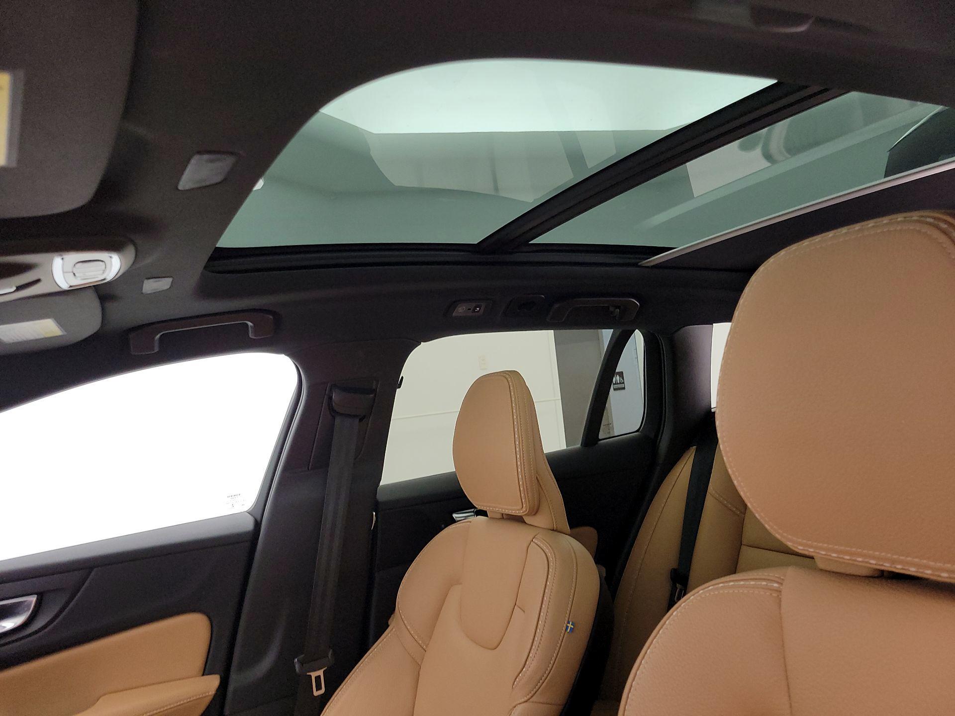 Thumbnail: 2020 Volvo S60 - 20