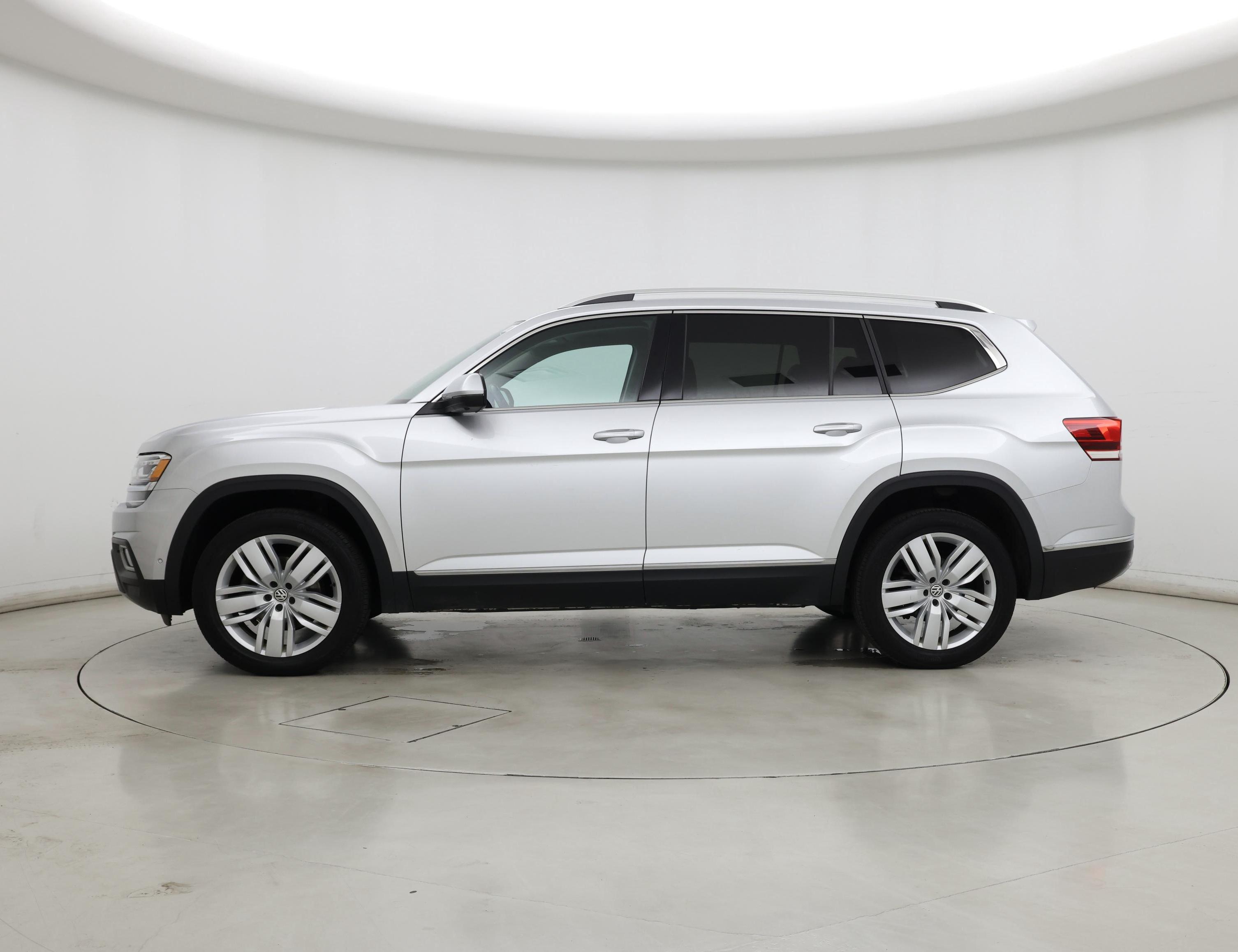 Thumbnail: 2018 Volkswagen Atlas - 3