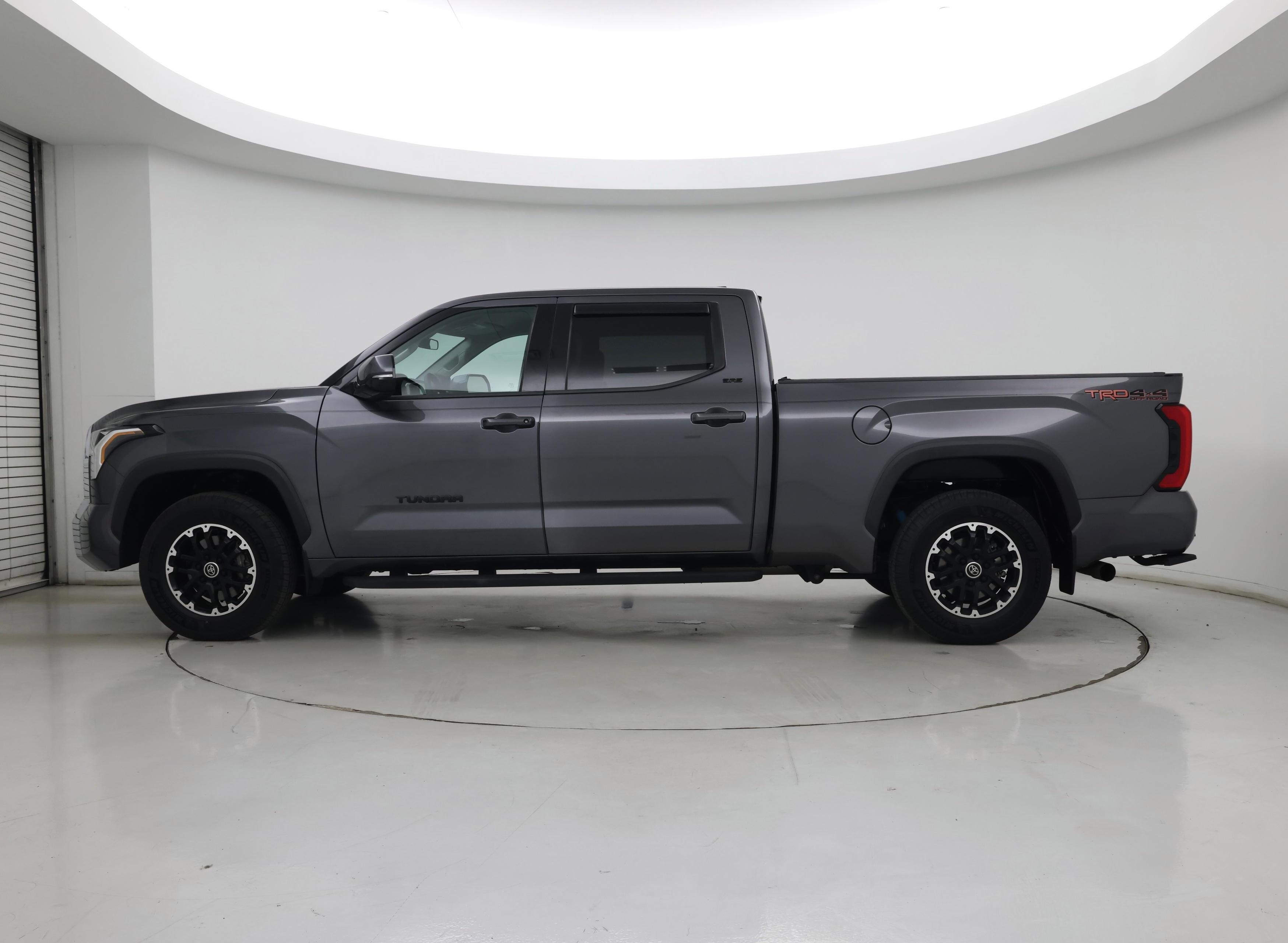 Thumbnail: 2022 Toyota Tundra - 3
