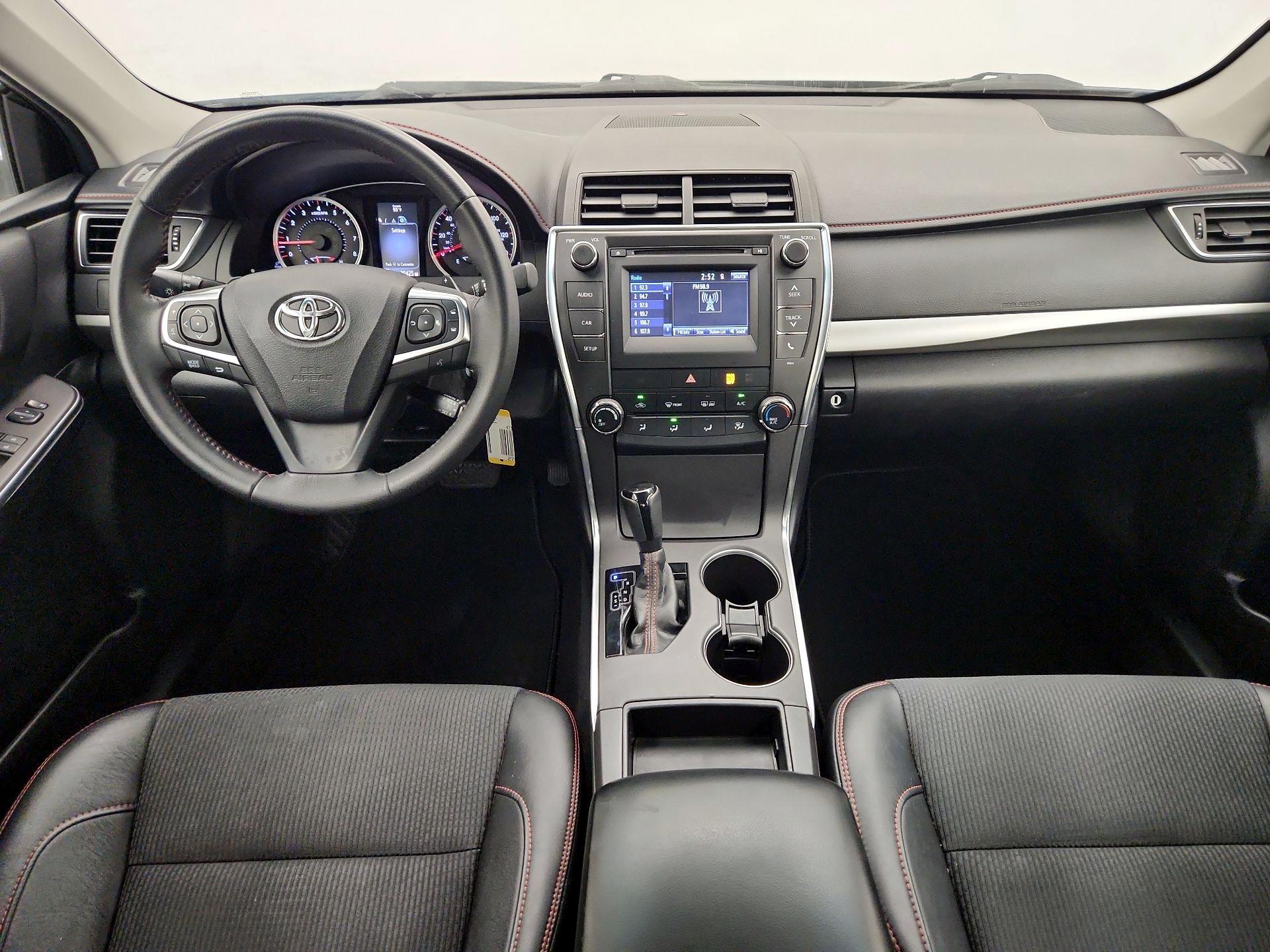 Thumbnail: 2017 Toyota Camry - 9