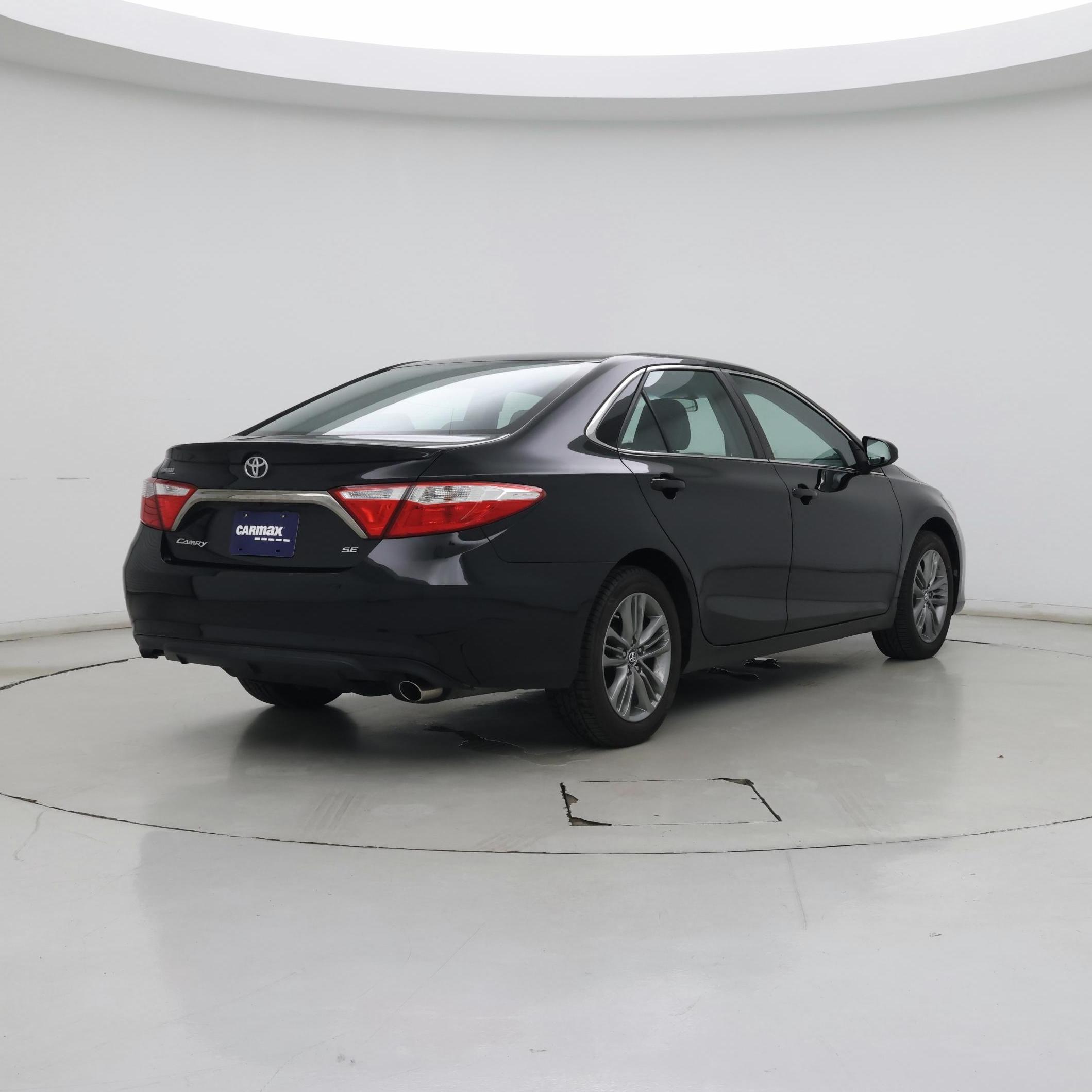 Thumbnail: 2017 Toyota Camry - 8