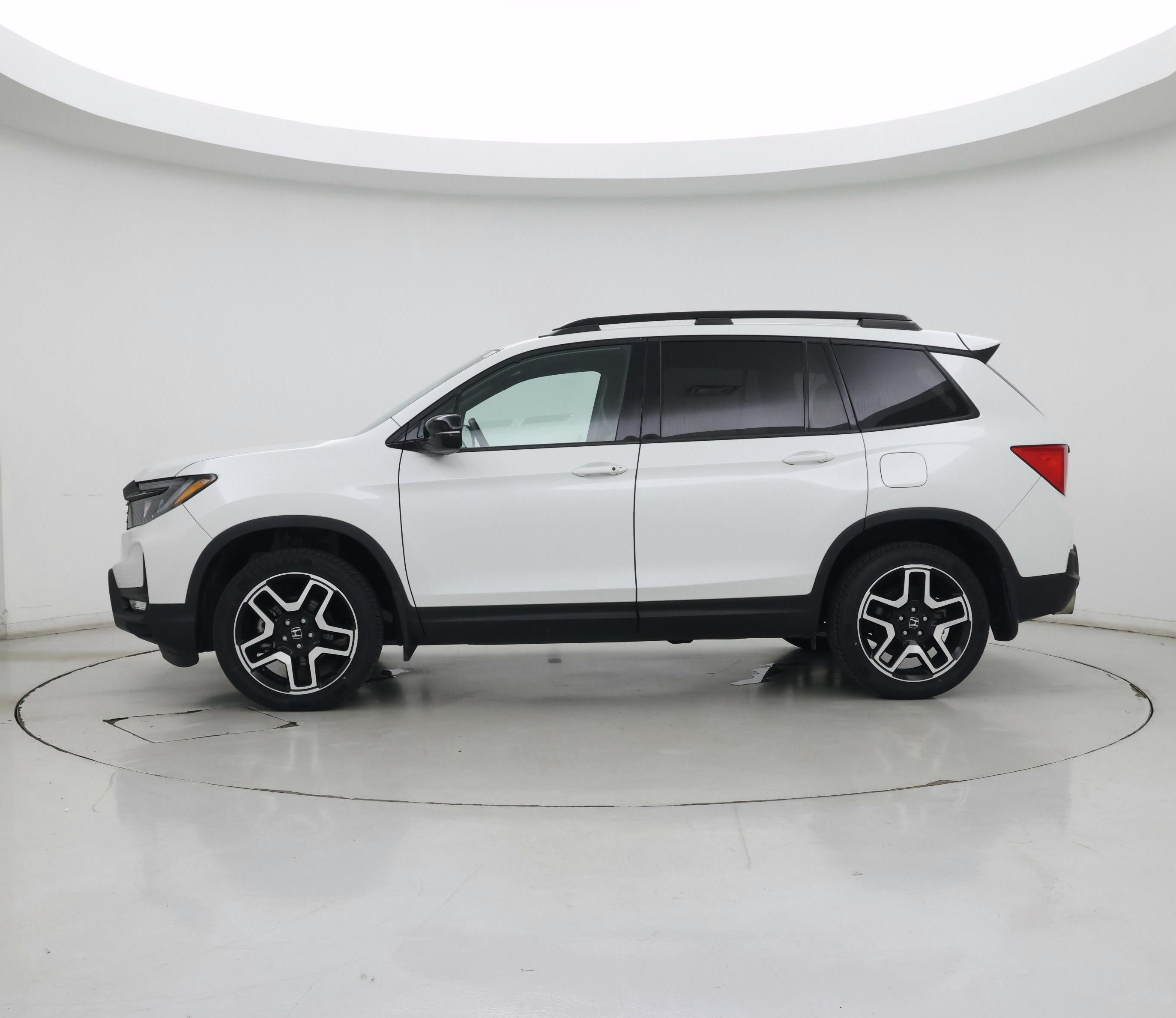 Thumbnail: 2022 Honda Passport - 3