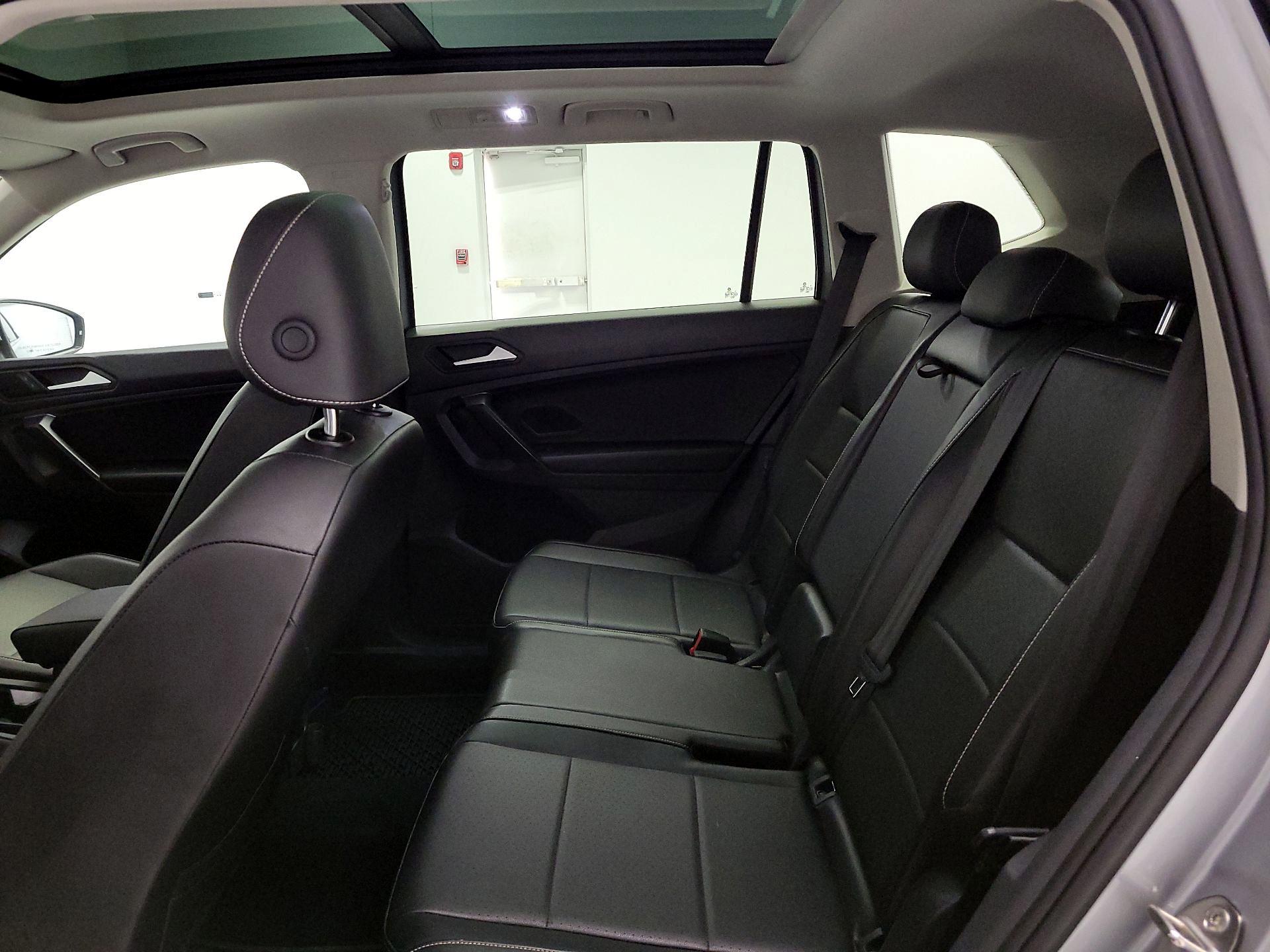 Thumbnail: 2021 Volkswagen Tiguan - 20