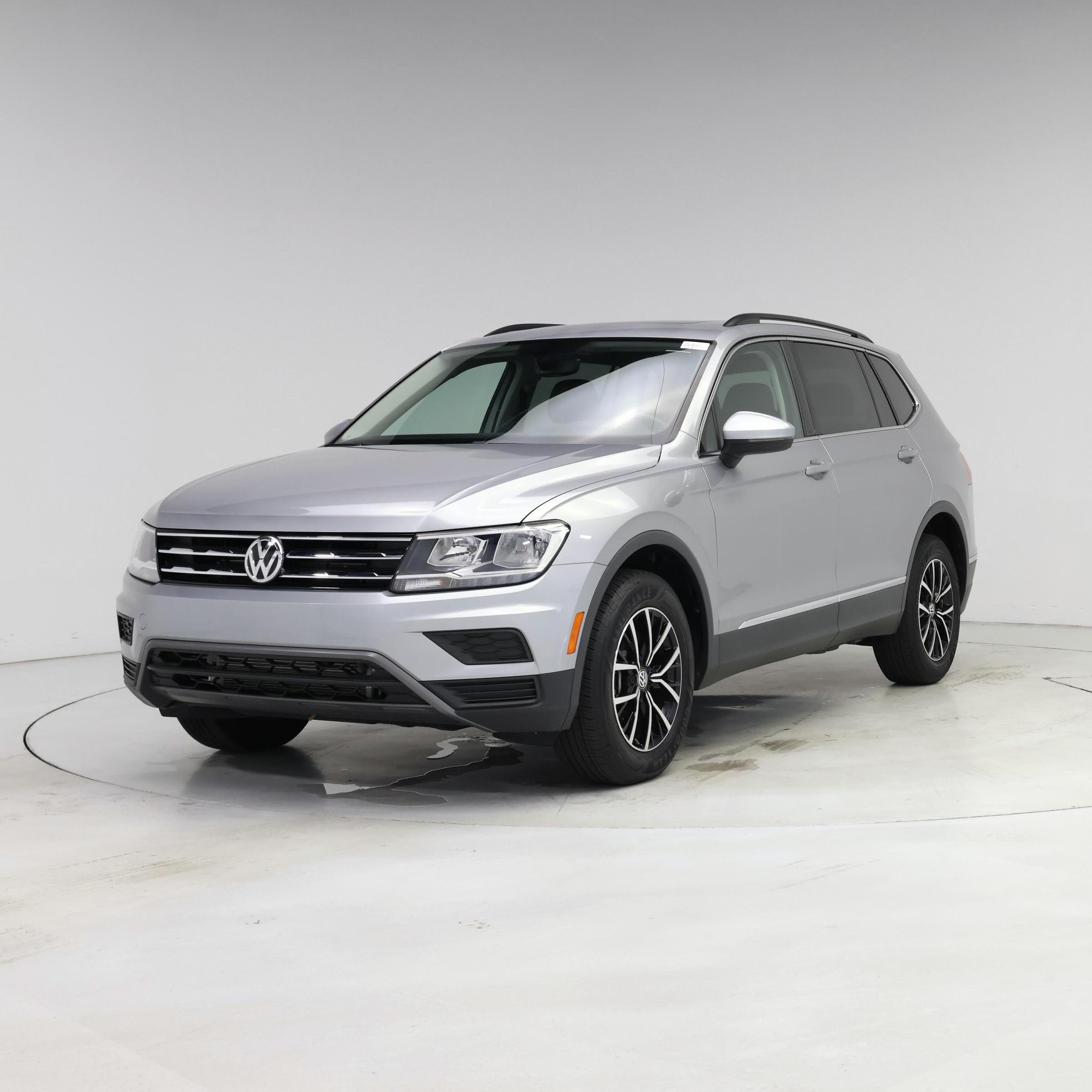 Thumbnail: 2021 Volkswagen Tiguan - 4