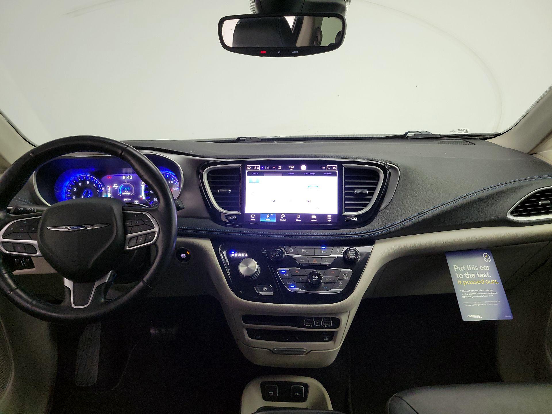 Thumbnail: 2021 Chrysler Pacifica - 9