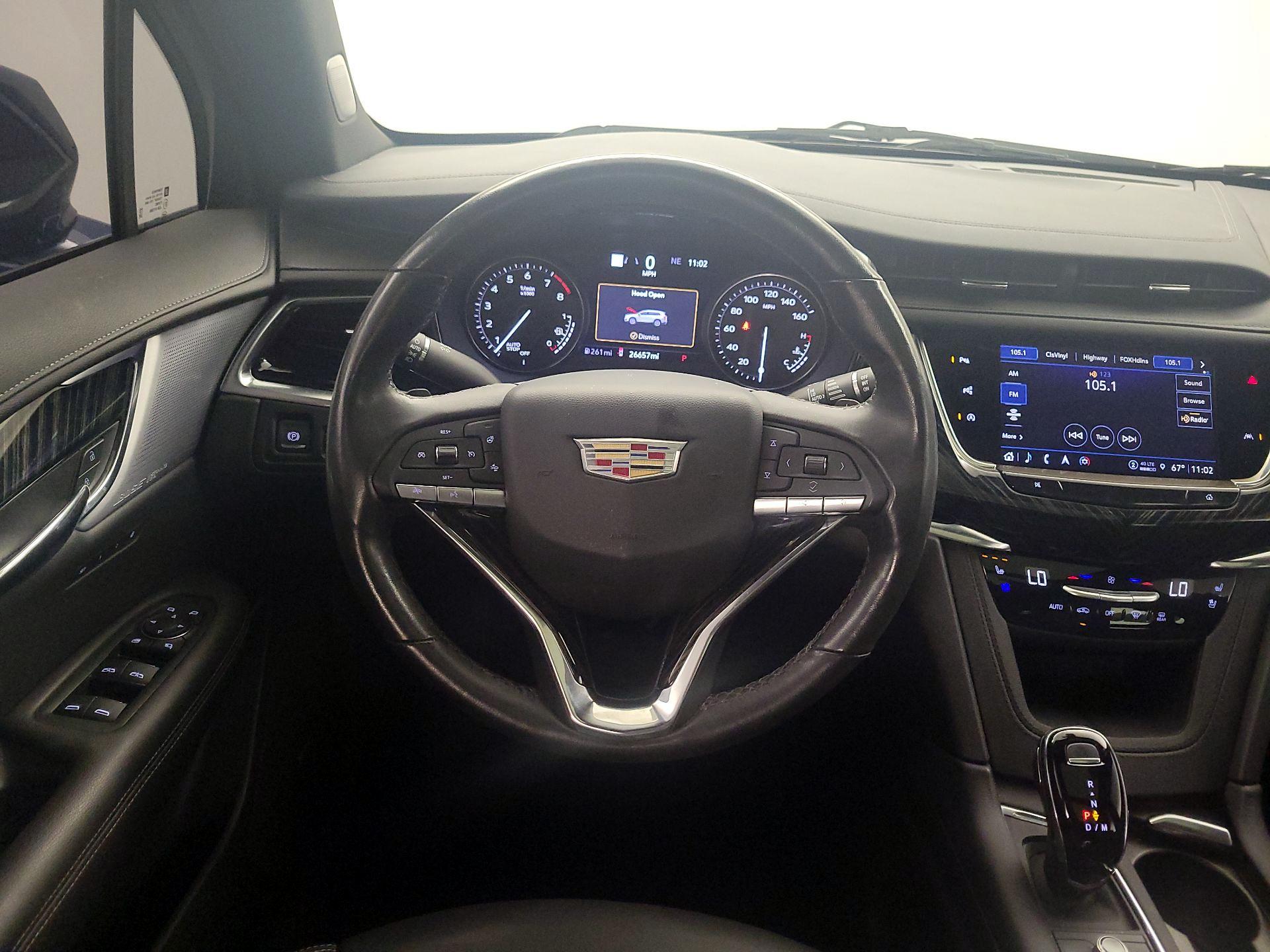 Thumbnail: 2023 Cadillac XT6 - 10