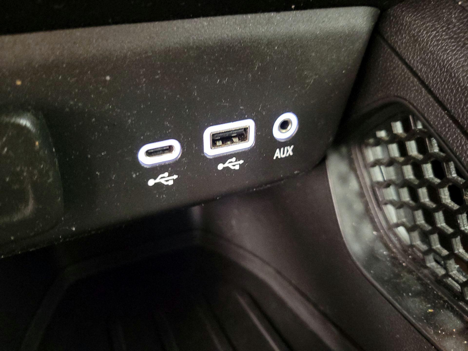Thumbnail: 2021 Chevrolet TrailBlazer - 18